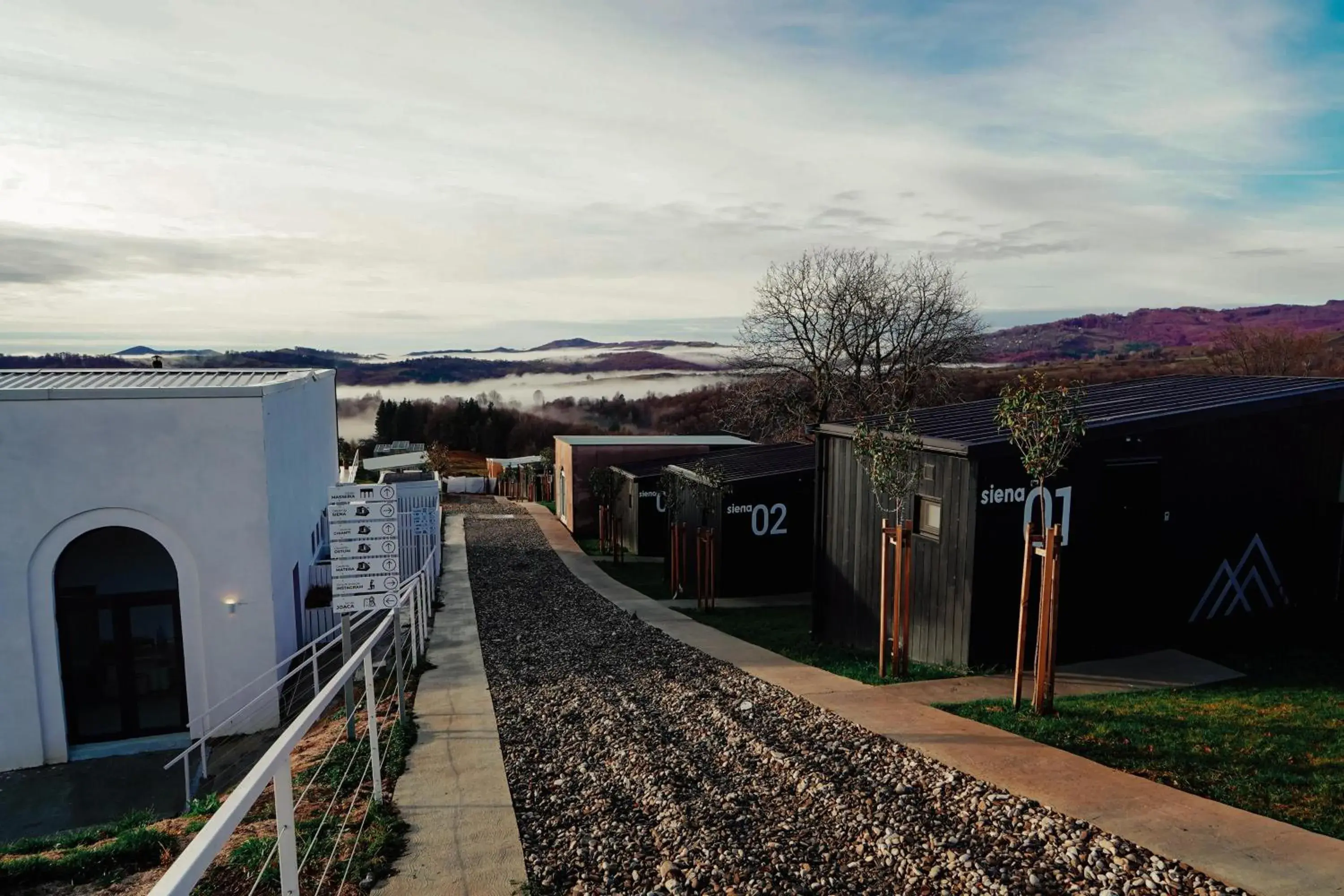 Property building in Moon Valley Comarnic Property building in Moon Valley Comarnic