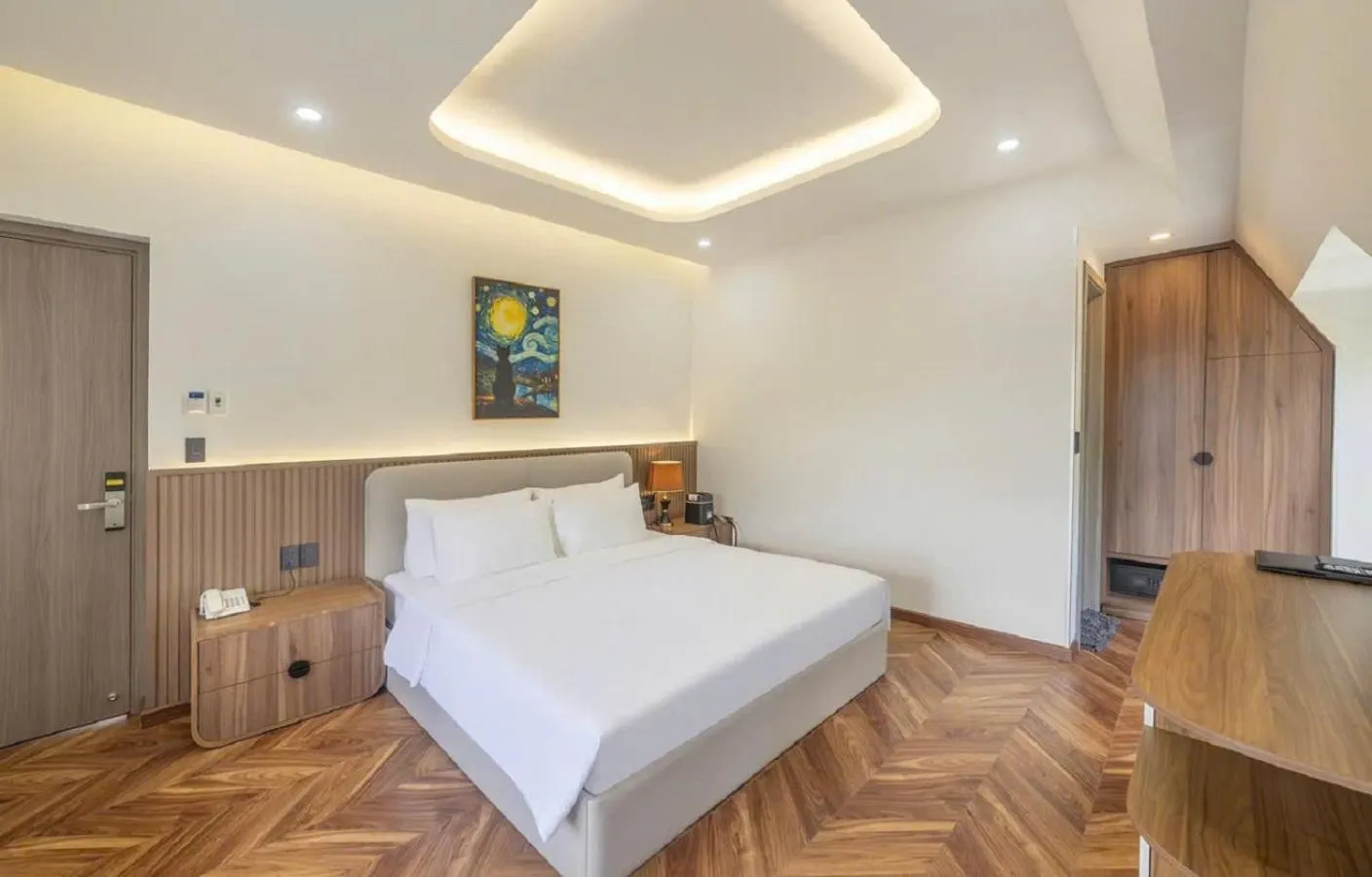 Bed in TP Dalat Hotel