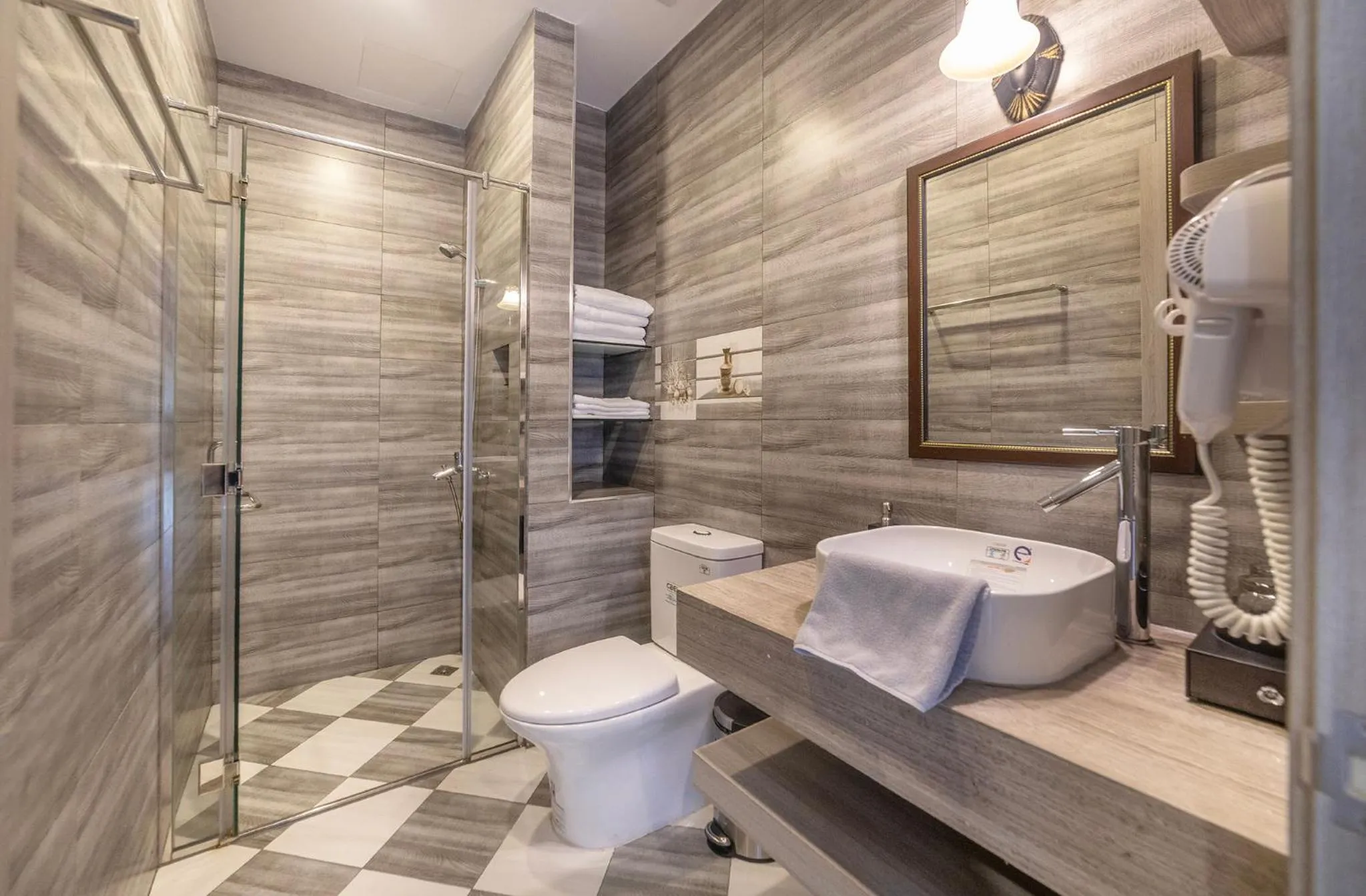 Bathroom in TP Dalat Hotel