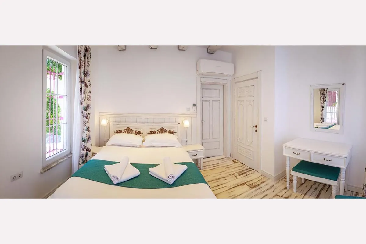 Bed in Bozcaada Fresh Otel