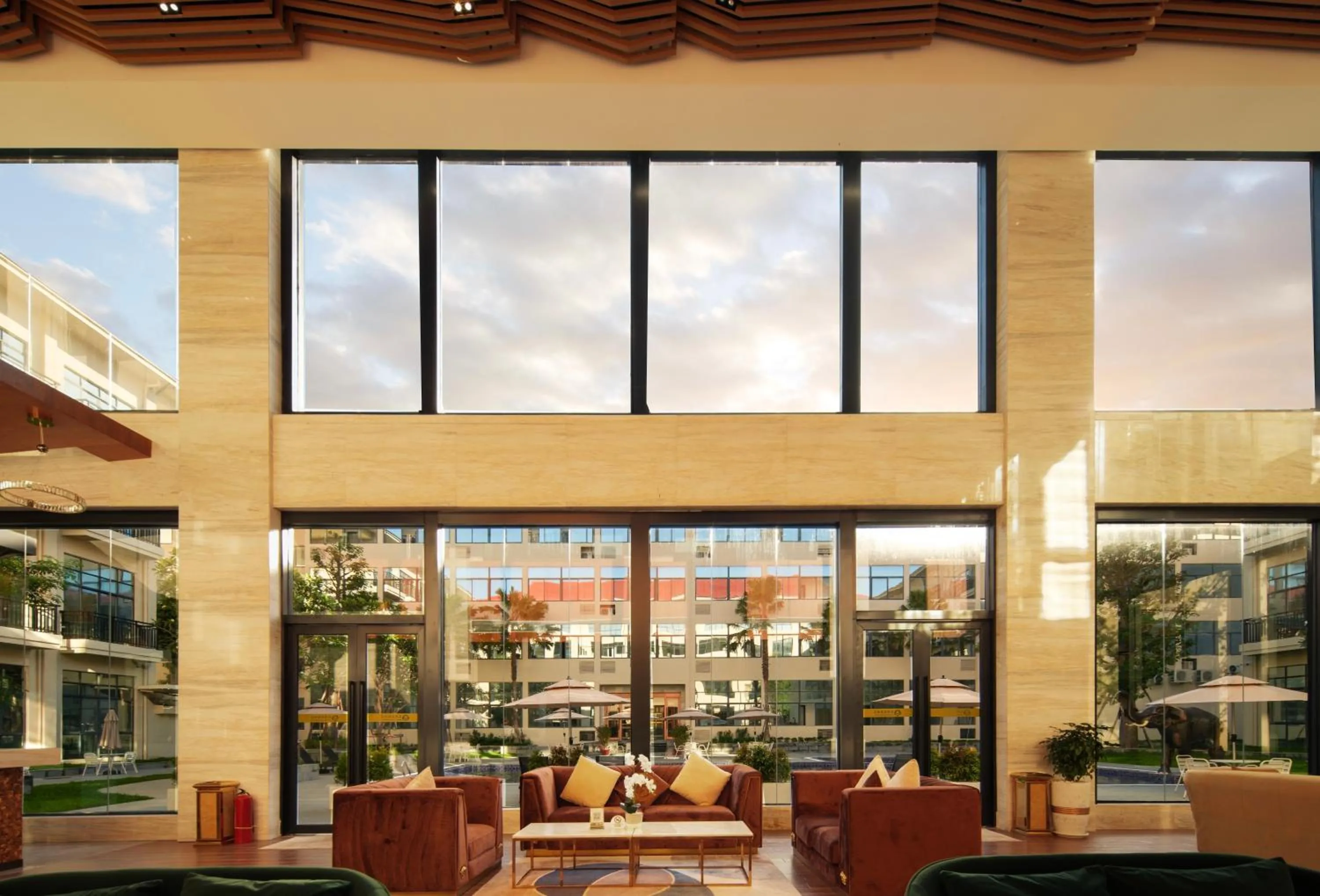 Lounge or bar in DongHu Resort Hotel