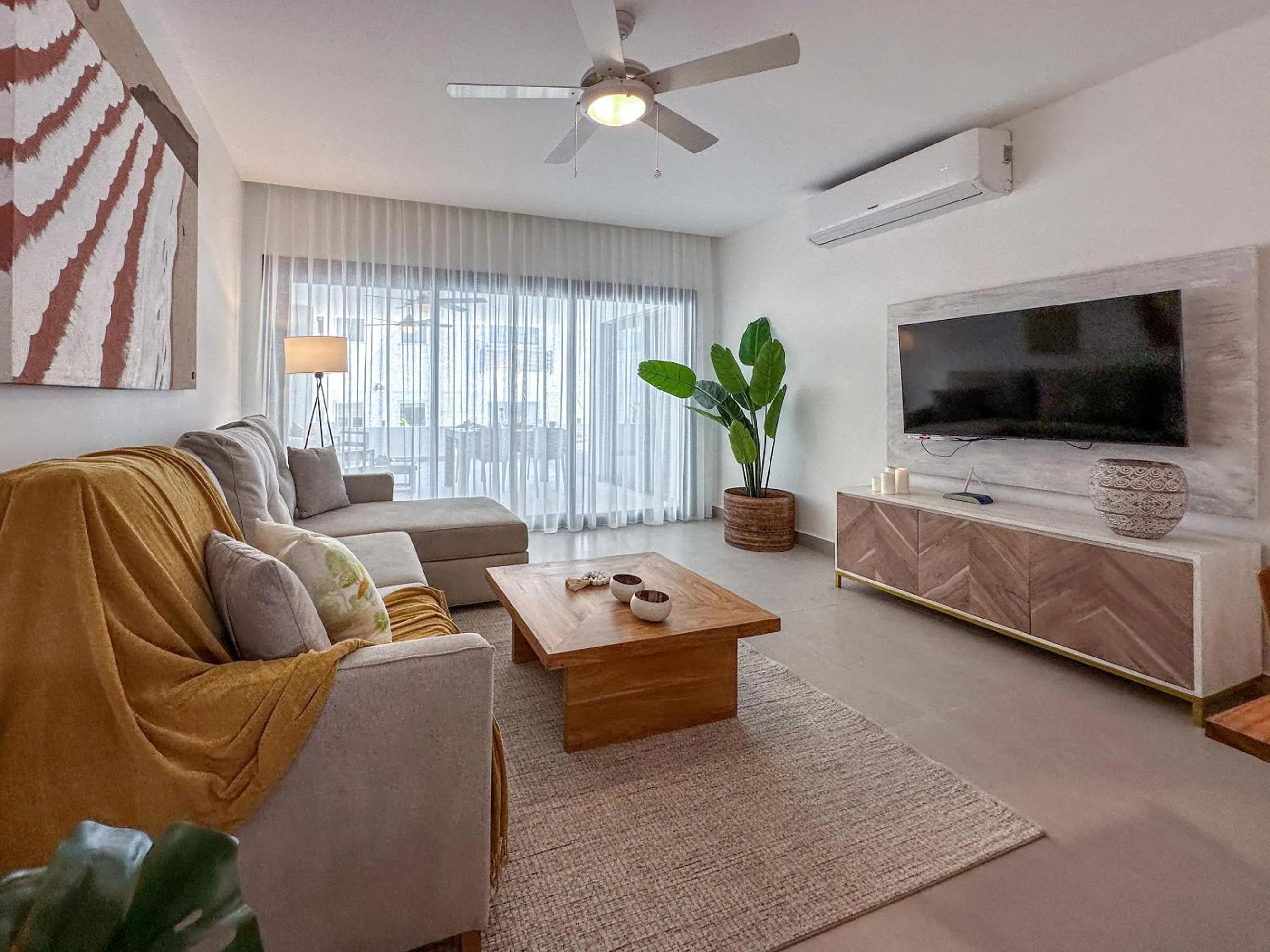 Communal lounge/ TV room in Beach Homes Punta Cana