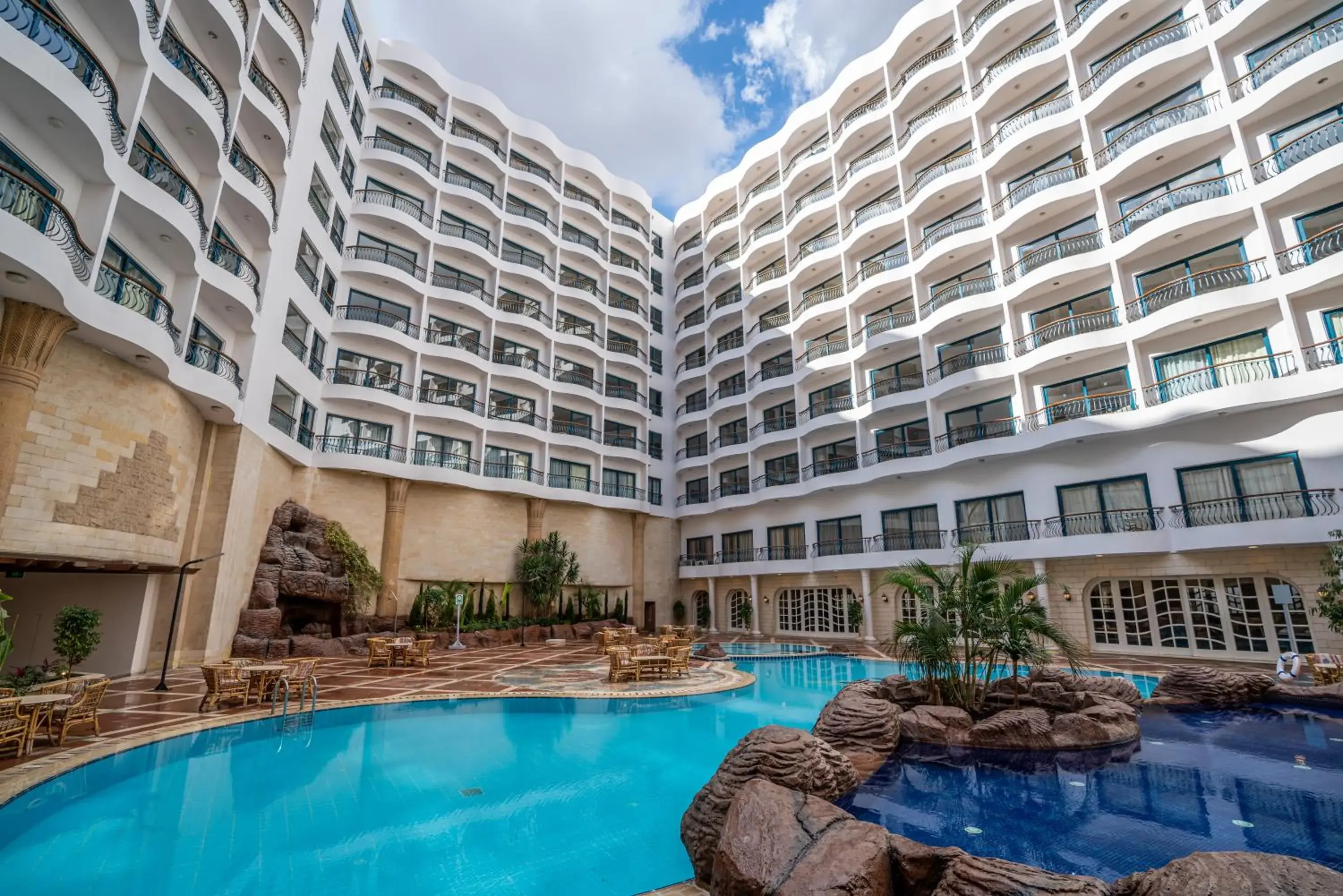 Swimming pool in Azal Pyramids Hotel Swimming pool in Azal Pyramids Hotel