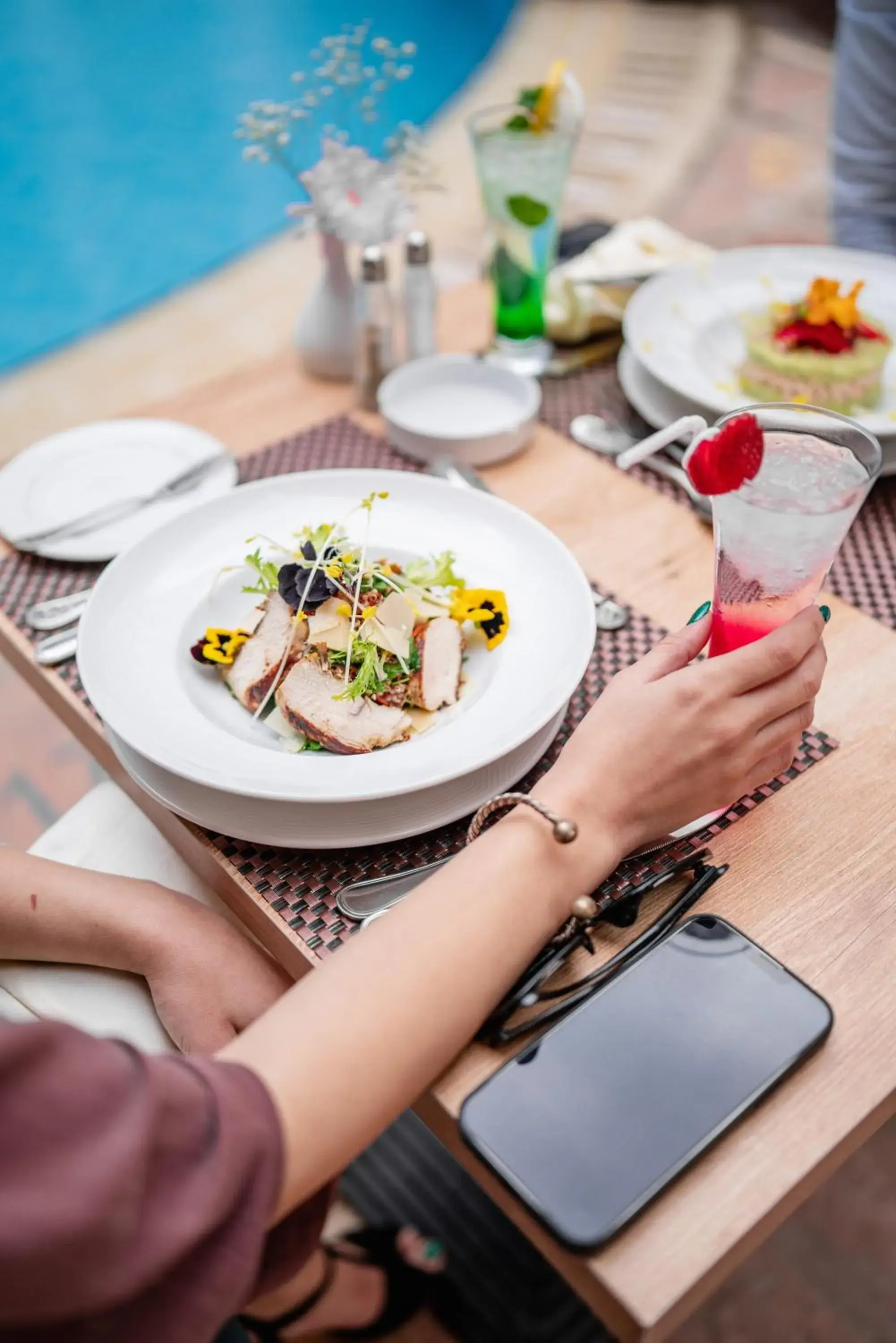 Restaurant/places to eat in Azal Pyramids Hotel Restaurant/places to eat in Azal Pyramids Hotel