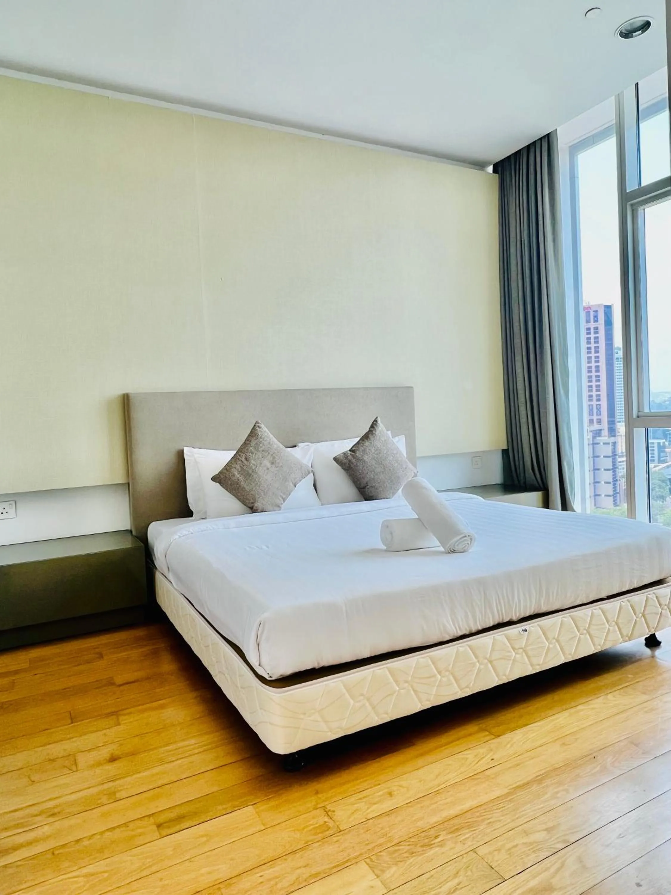 Photo of the whole room in De Sky Platinum Suites KLCC Kuala Lumpur