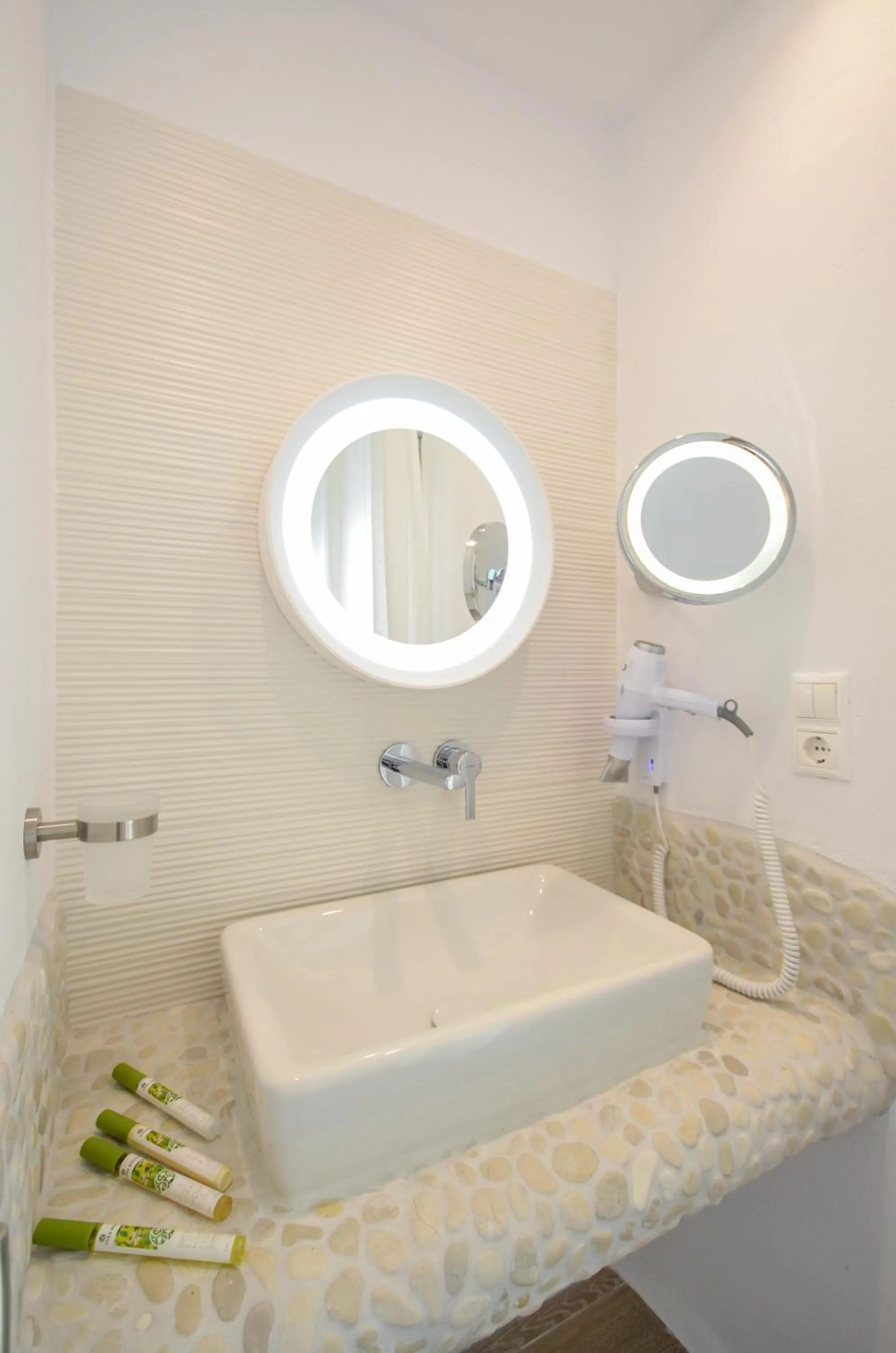 Bathroom in Cyano Suites