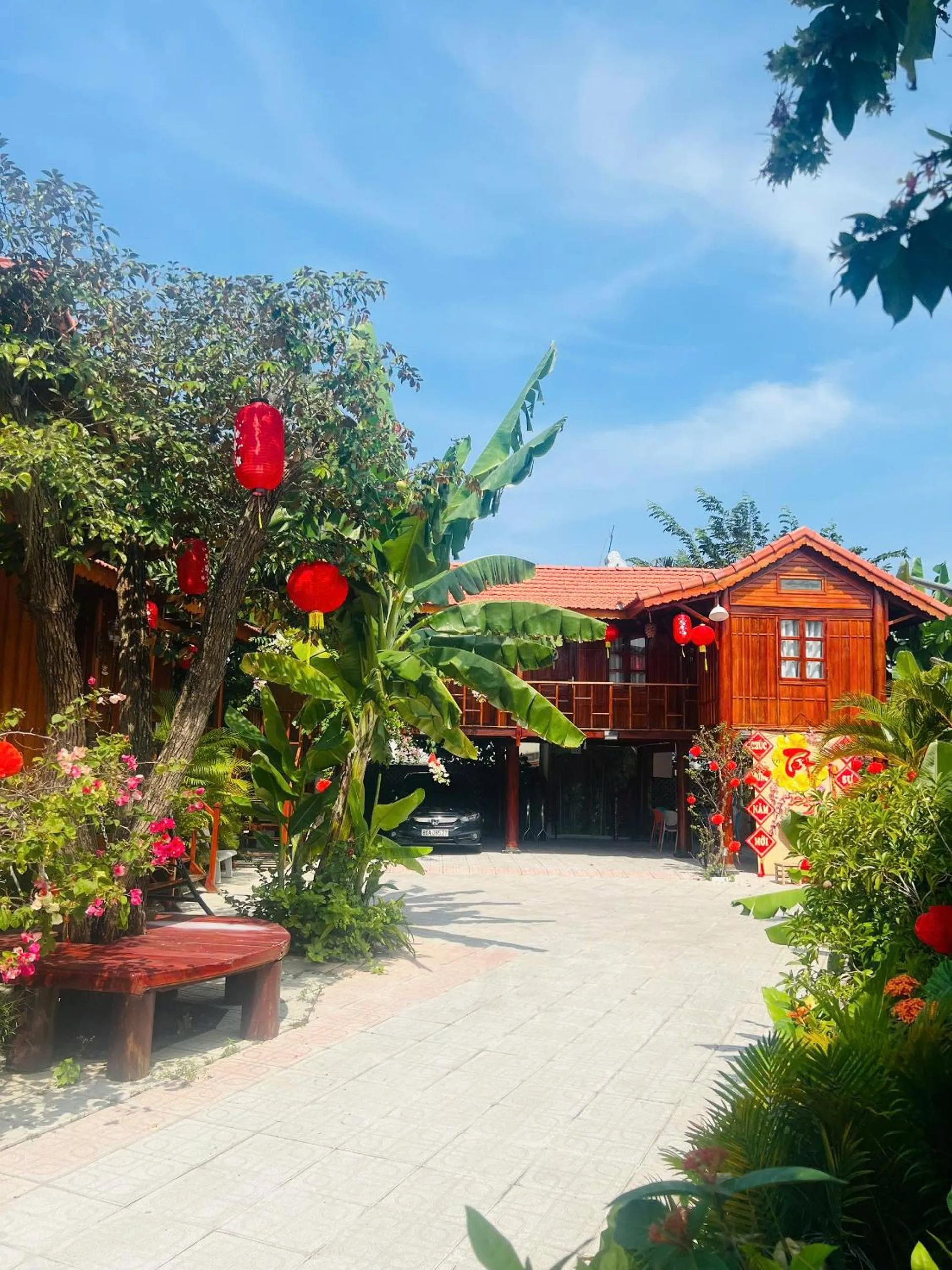 Garden in Wooden Homestay LAGI