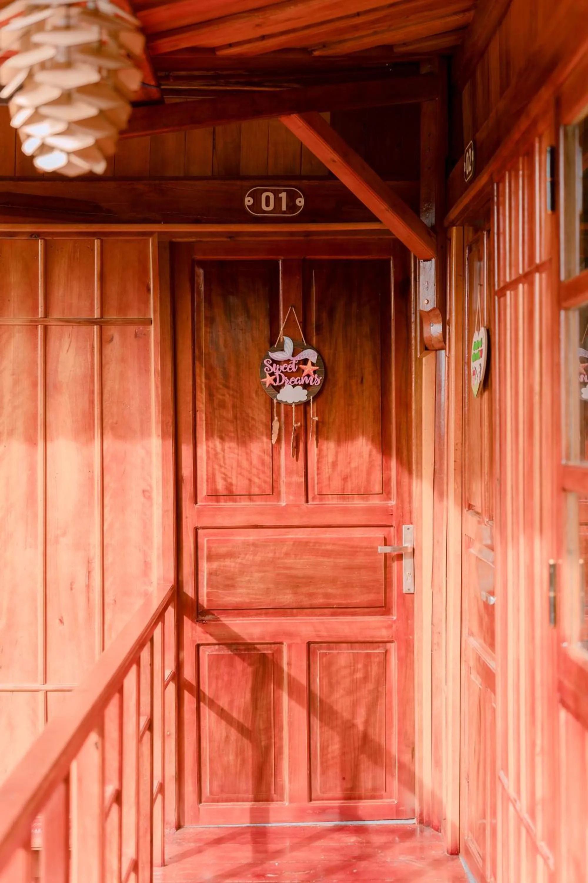 Facade/entrance in Wooden Homestay LAGI