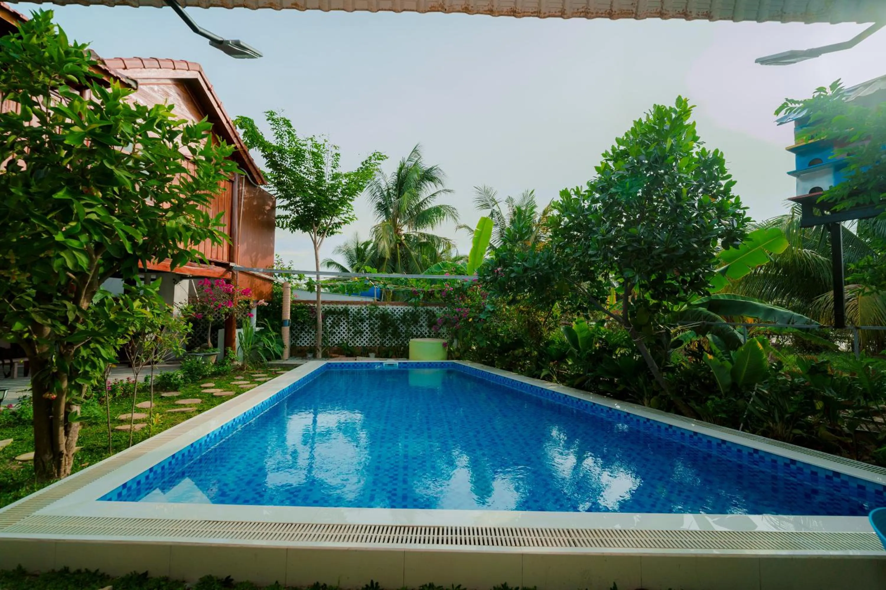 Lake view in Wooden Homestay LAGI