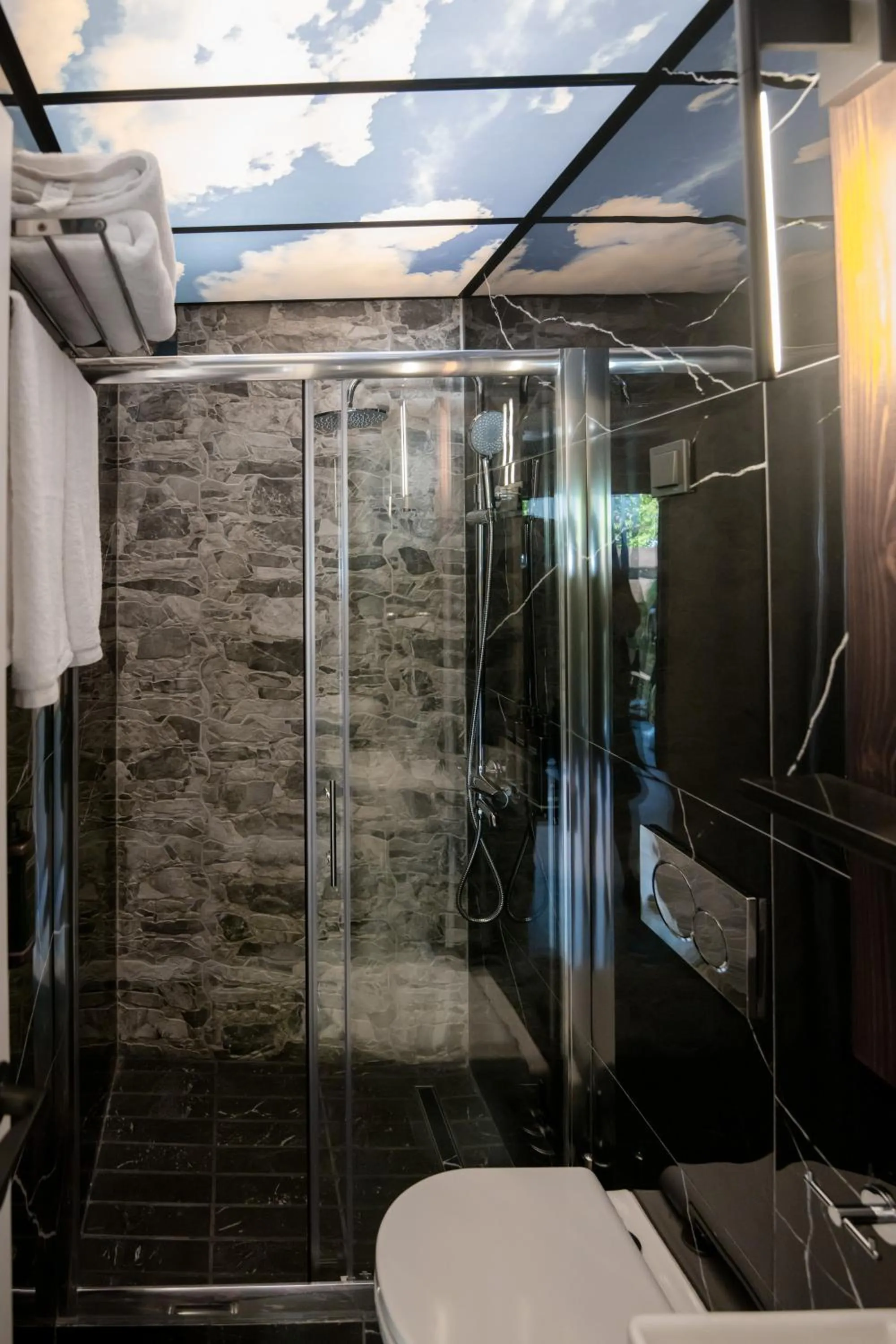 Sylvia Camping & Luxury Suites, Panel Hospitality Homes & Villas