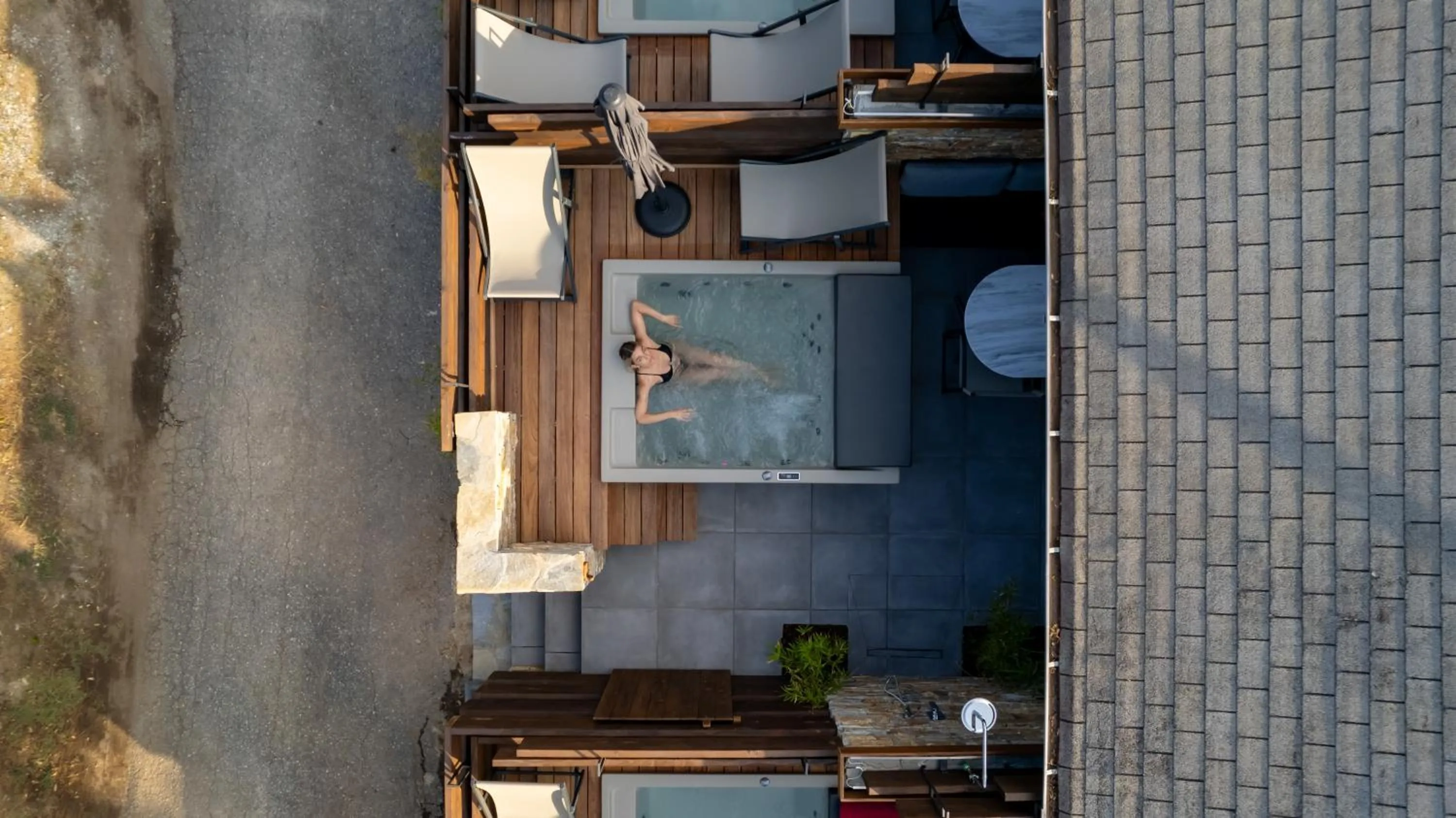 Bath in Sylvia Camping & Luxury Suites, Panel Hospitality Homes & Villas