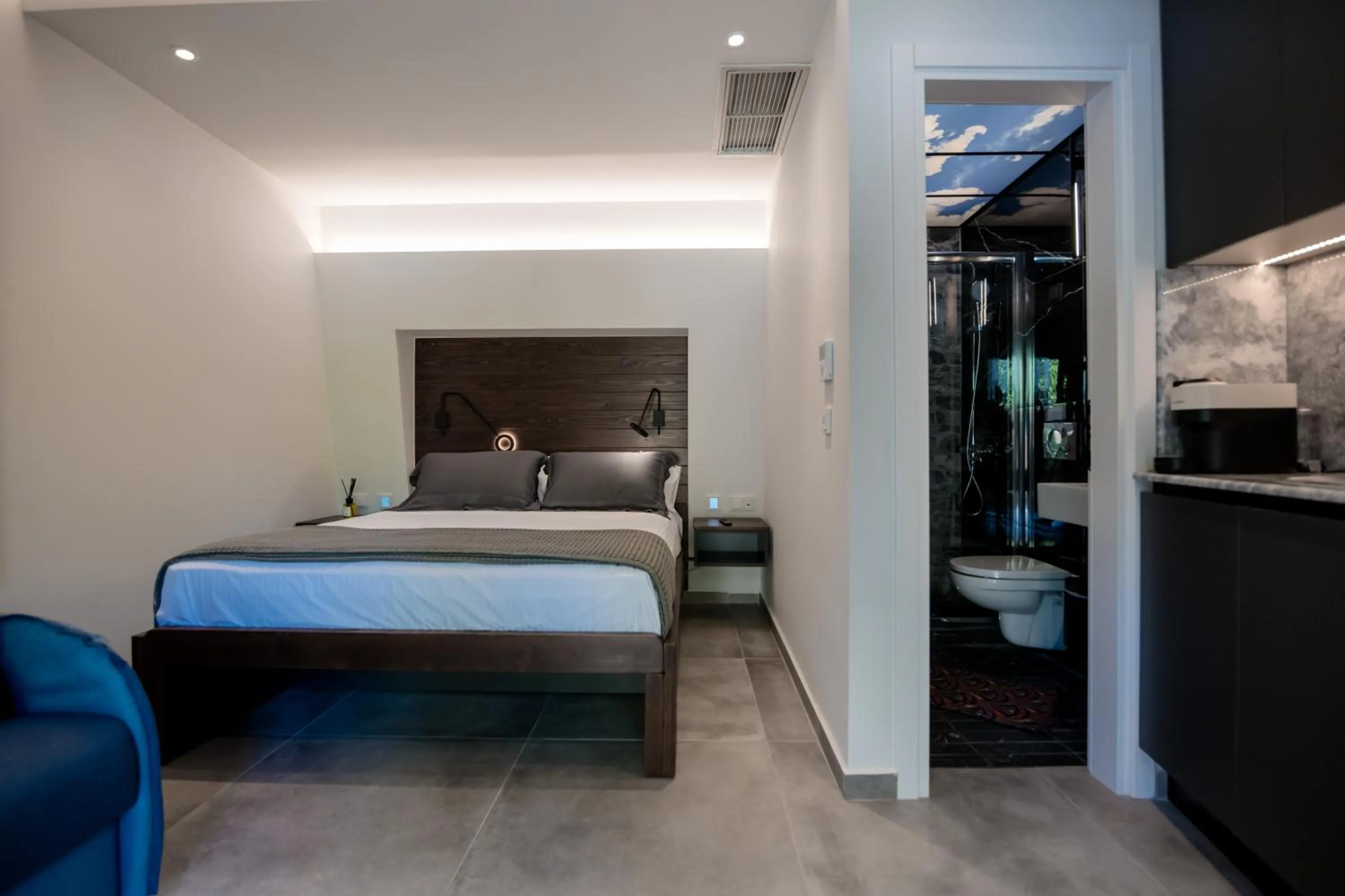 Bed in Sylvia Camping & Luxury Suites, Panel Hospitality Homes & Villas