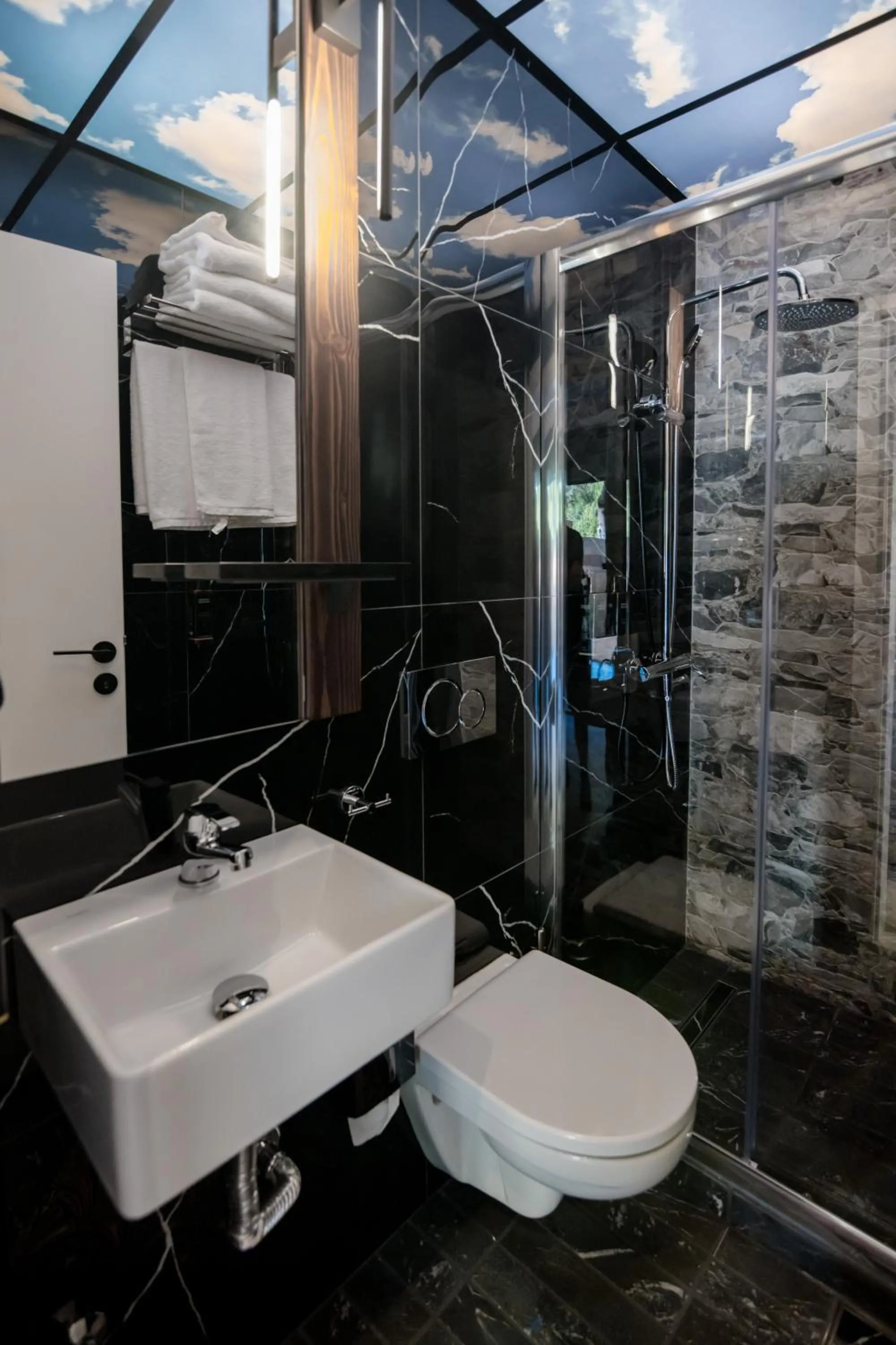 Sylvia Camping & Luxury Suites, Panel Hospitality Homes & Villas