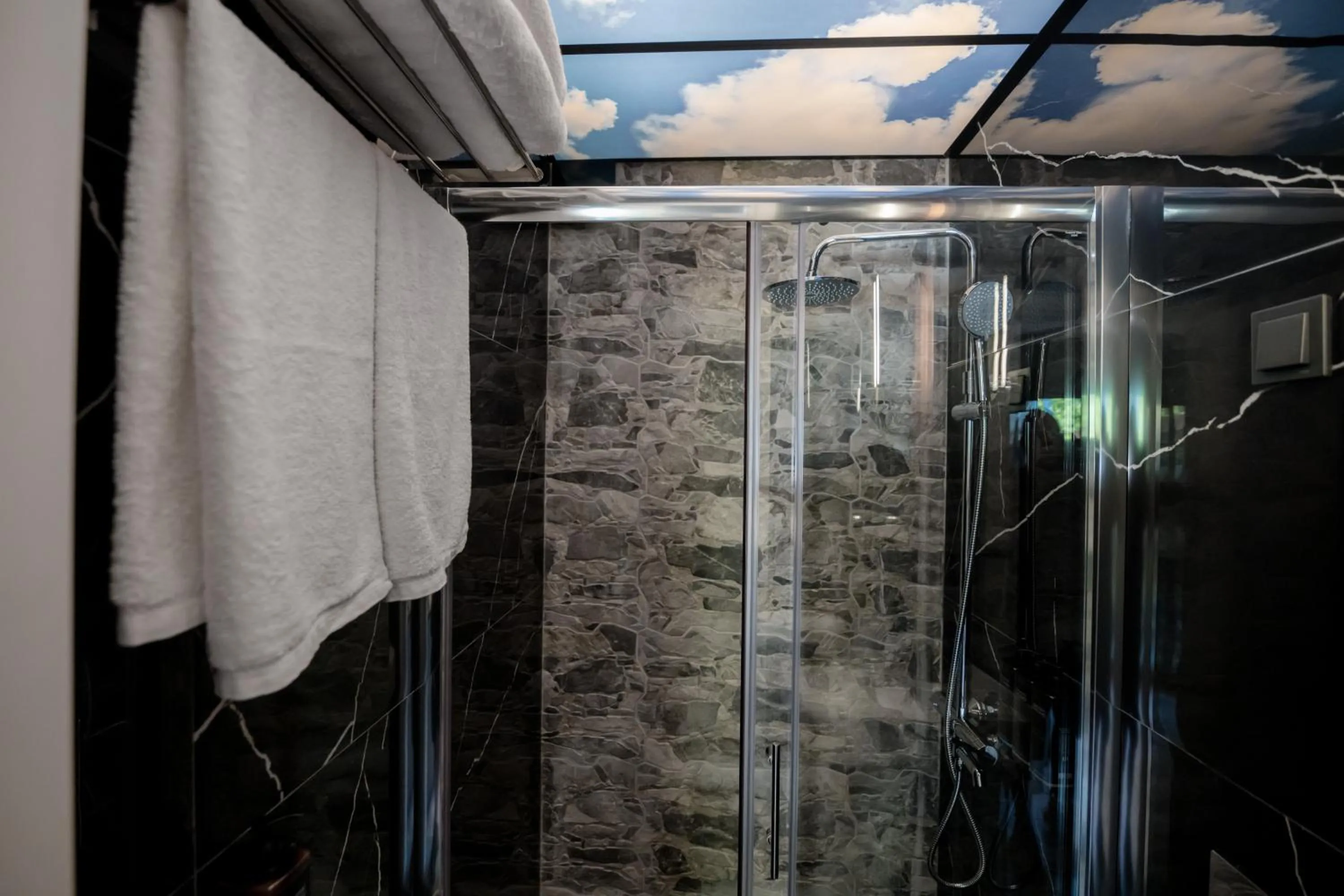 Sylvia Camping & Luxury Suites, Panel Hospitality Homes & Villas