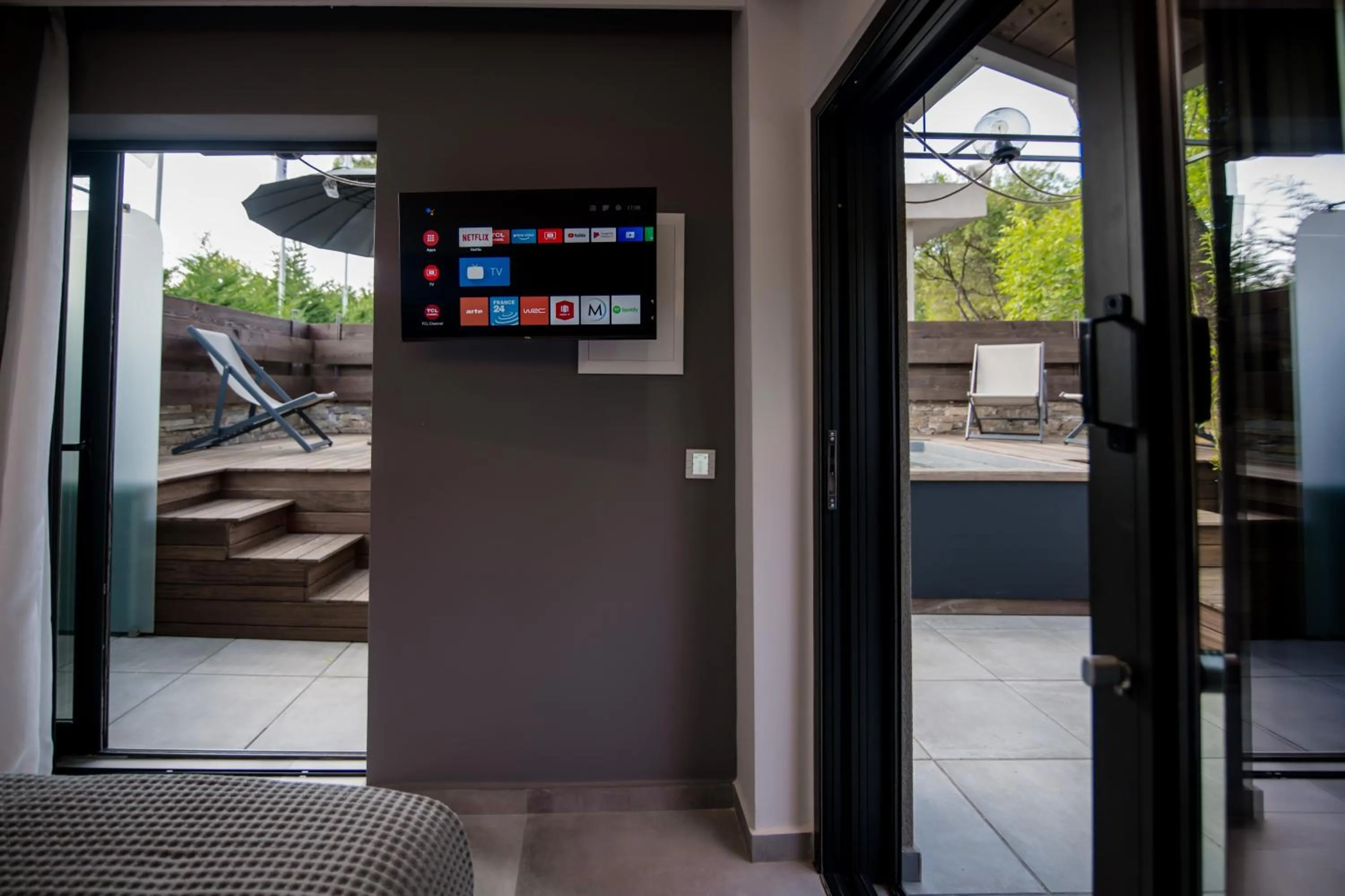 Sylvia Camping & Luxury Suites, Panel Hospitality Homes & Villas