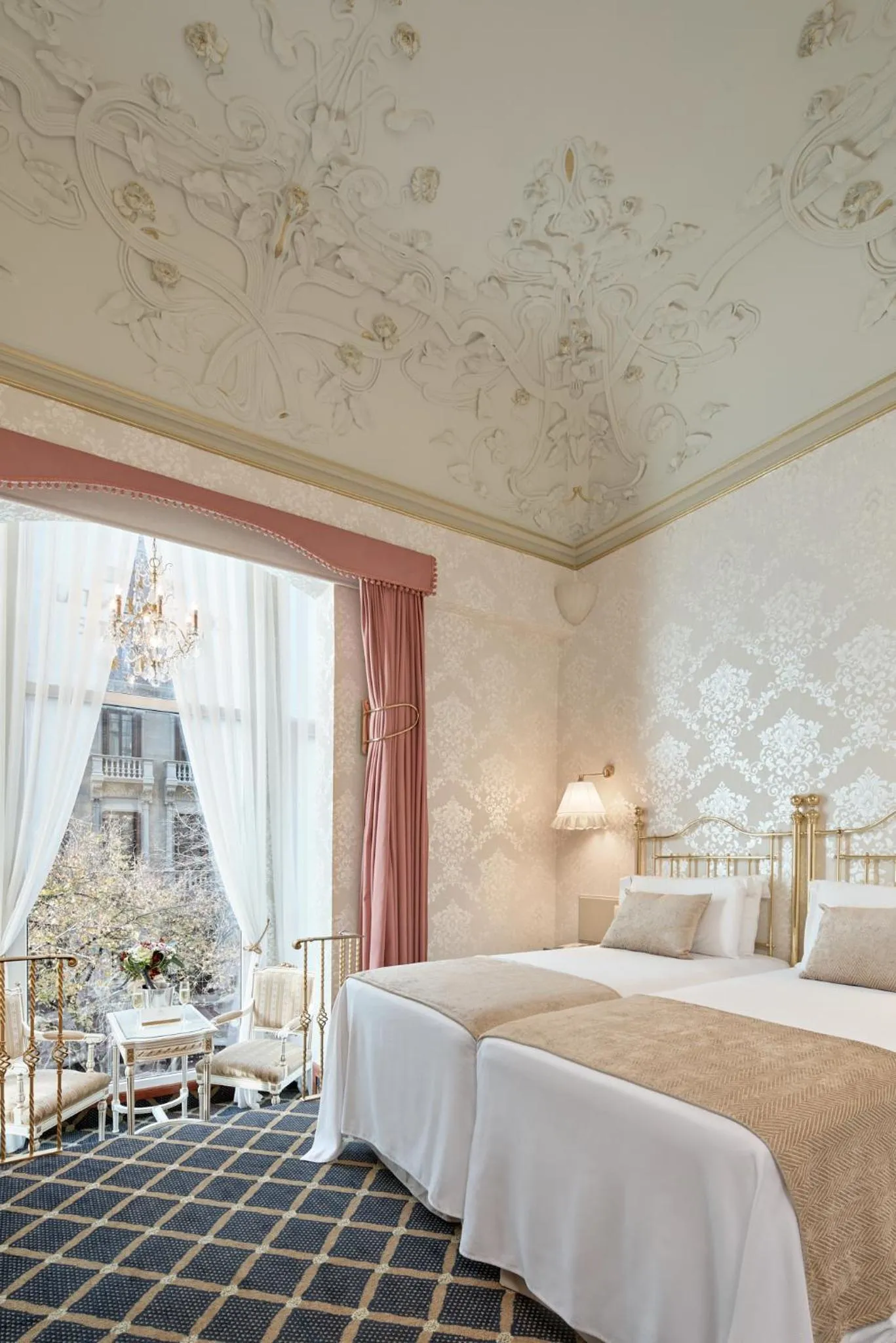 Bed in Hotel Continental Palacete