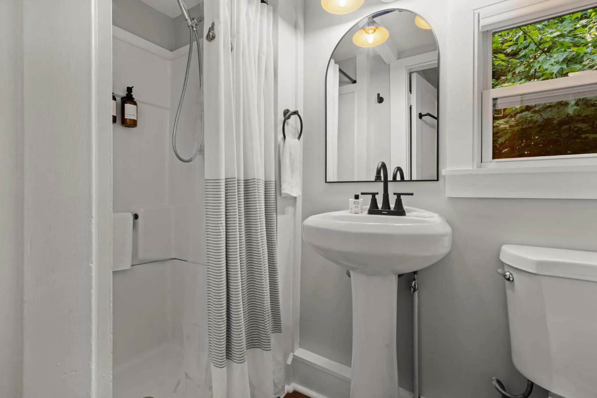 pet friendly in The Aurora Inn & Cottages