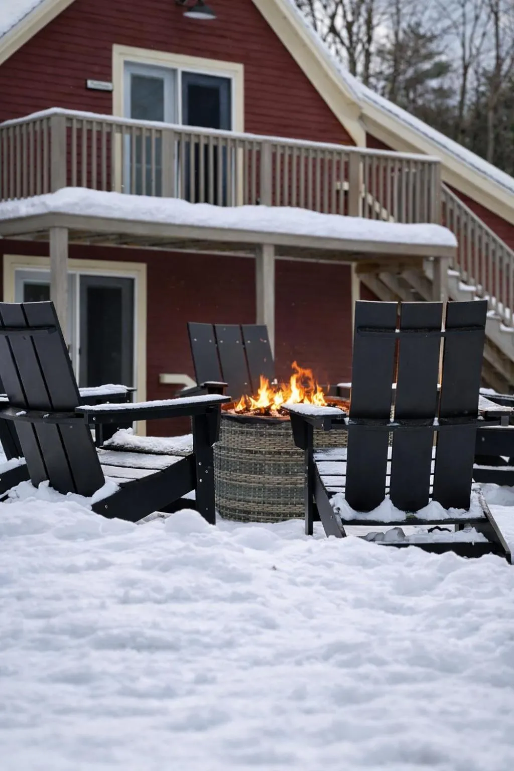 The Aurora Inn & Cottages