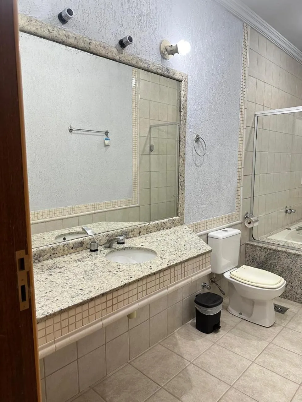 Bathroom in Hotel Central Plaza Timóteo