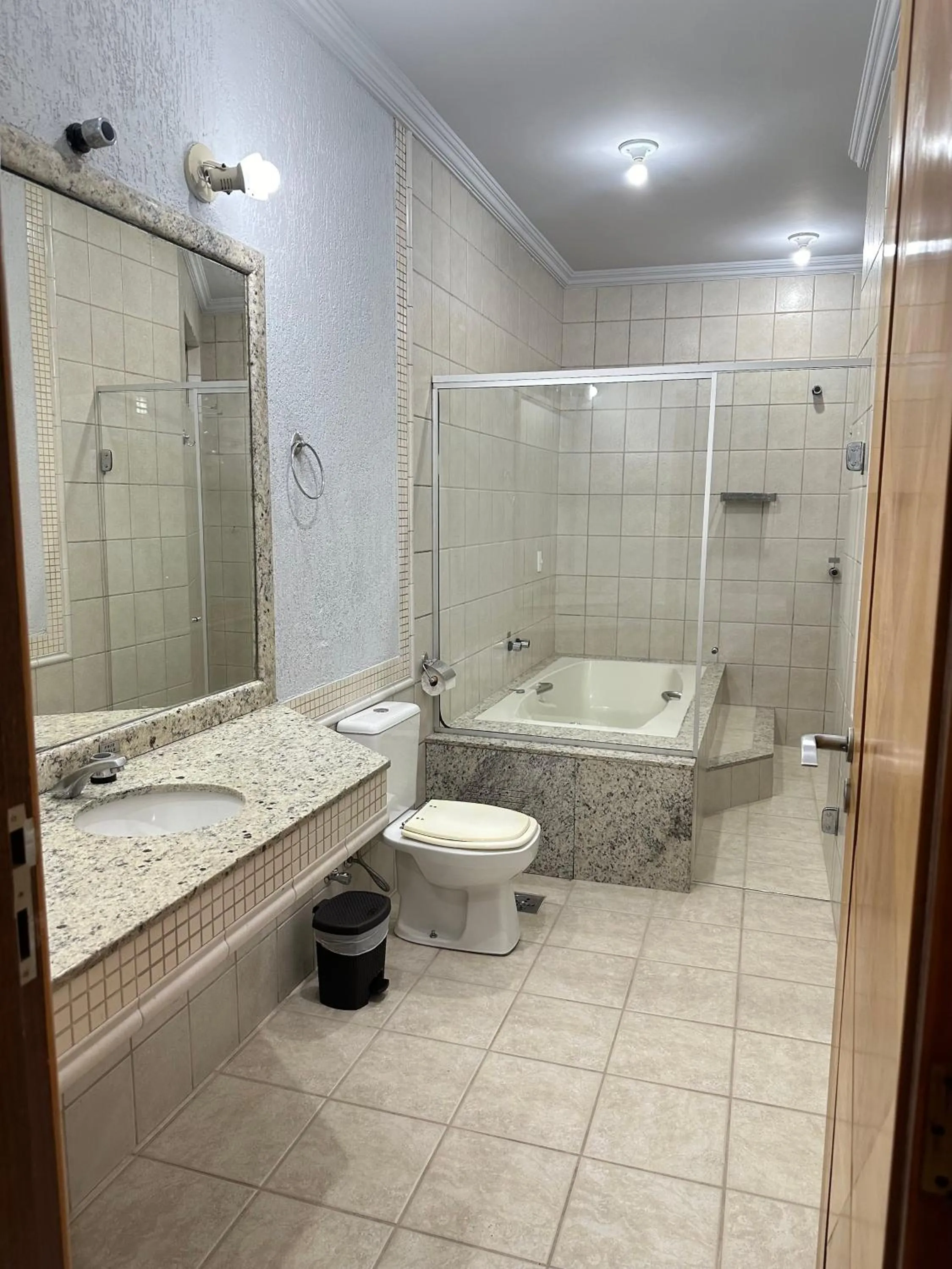 Bath in Hotel Central Plaza Timóteo