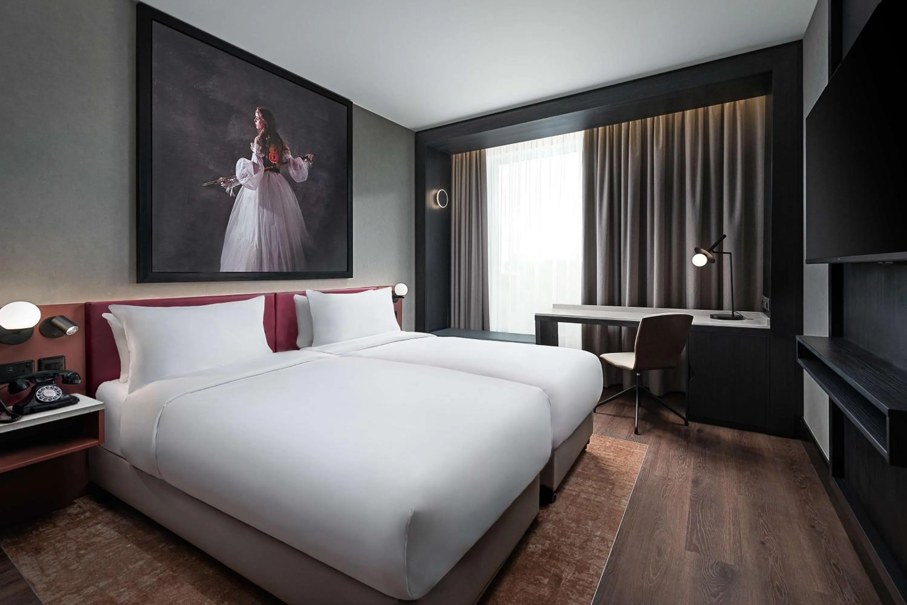 Bedroom, Bed in Radisson RED Galway