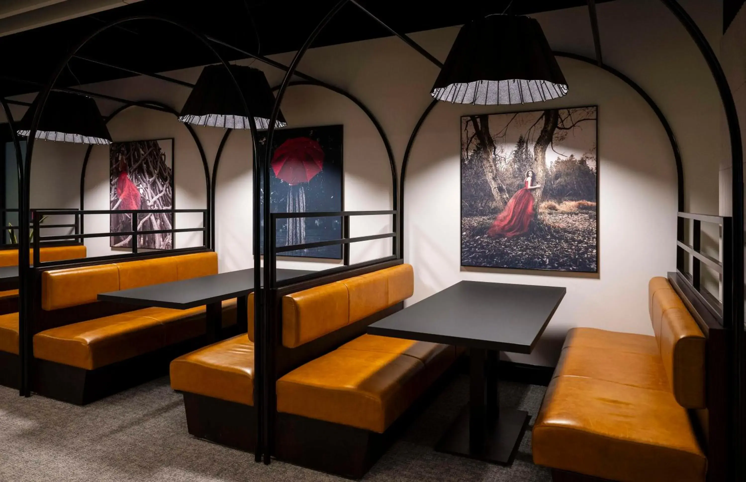 Business facilities, Bed in Radisson RED Galway Business facilities, Bed in Radisson RED Galway