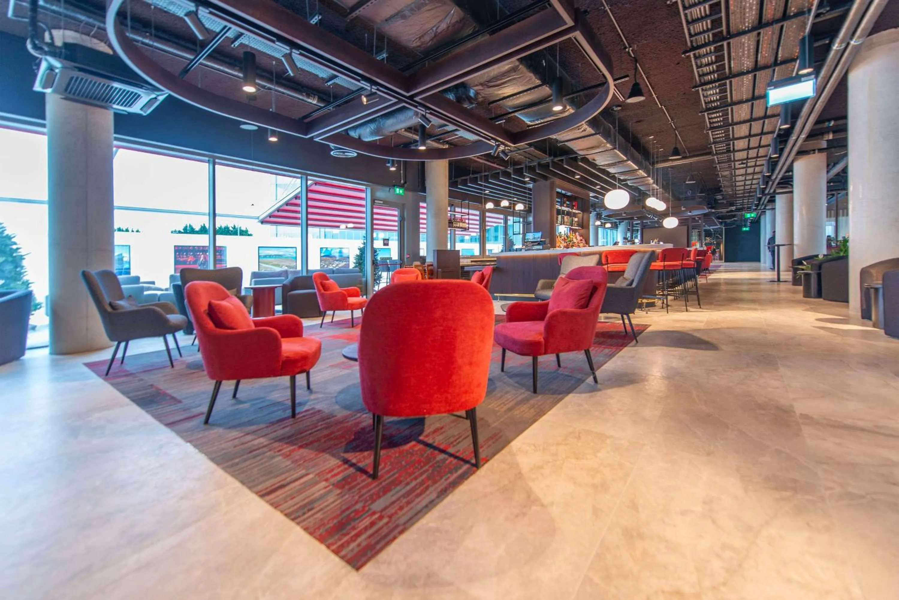 Lounge or bar in Radisson RED Galway