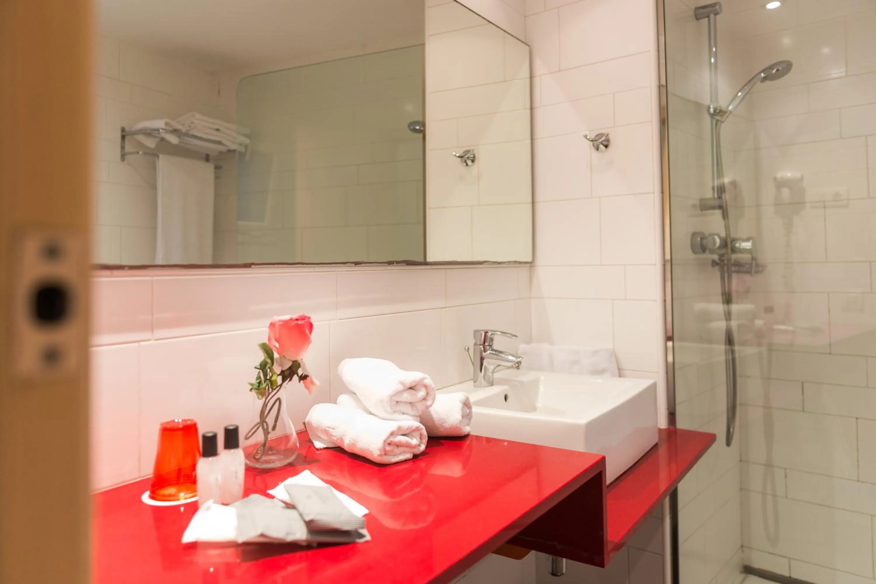 Toilet in Apartaments Ciutat Vella