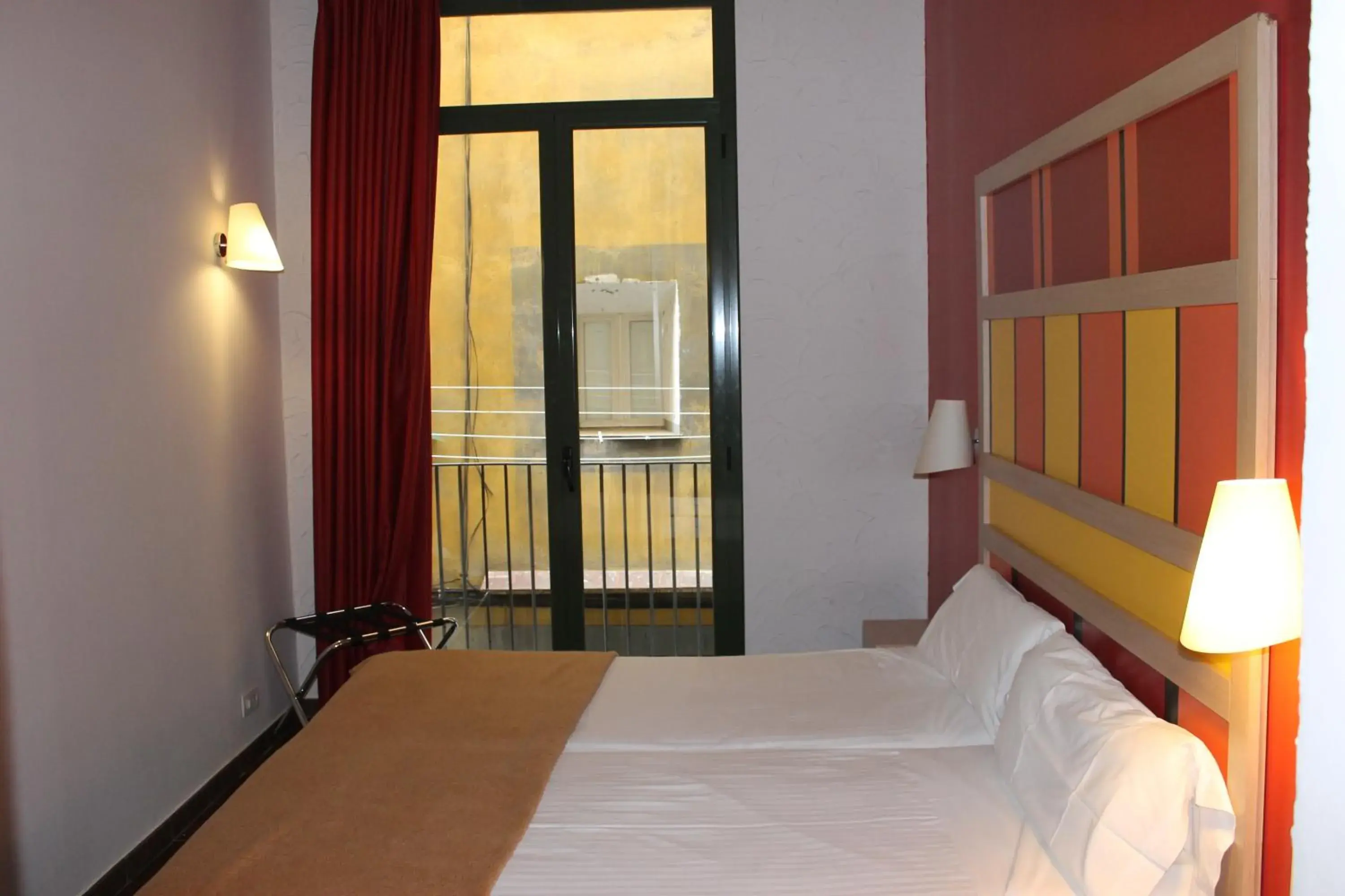 Bedroom, Bed in Apartaments Ciutat Vella Bedroom, Bed in Apartaments Ciutat Vella