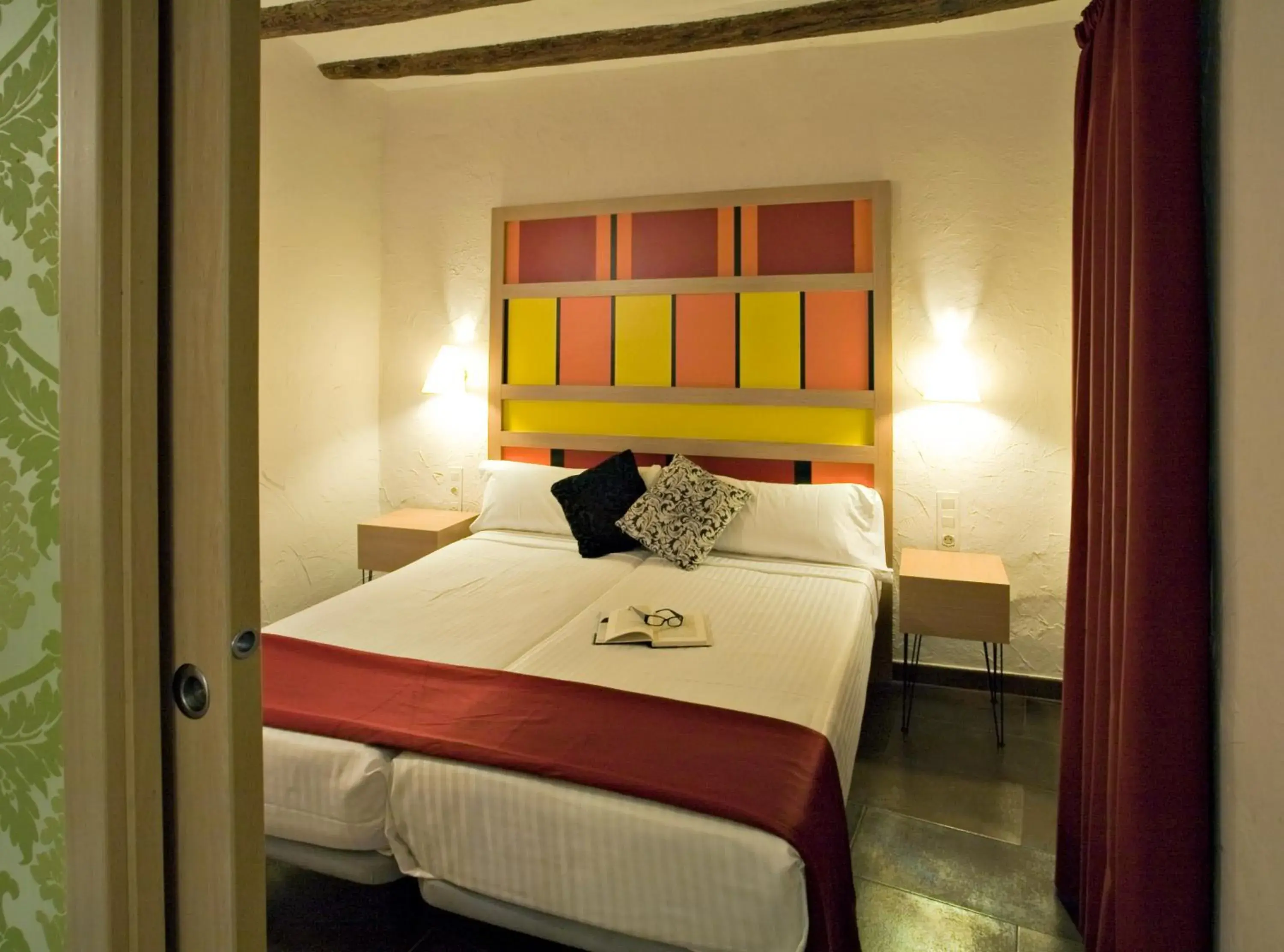 Bedroom, Bed in Apartaments Ciutat Vella Bedroom, Bed in Apartaments Ciutat Vella