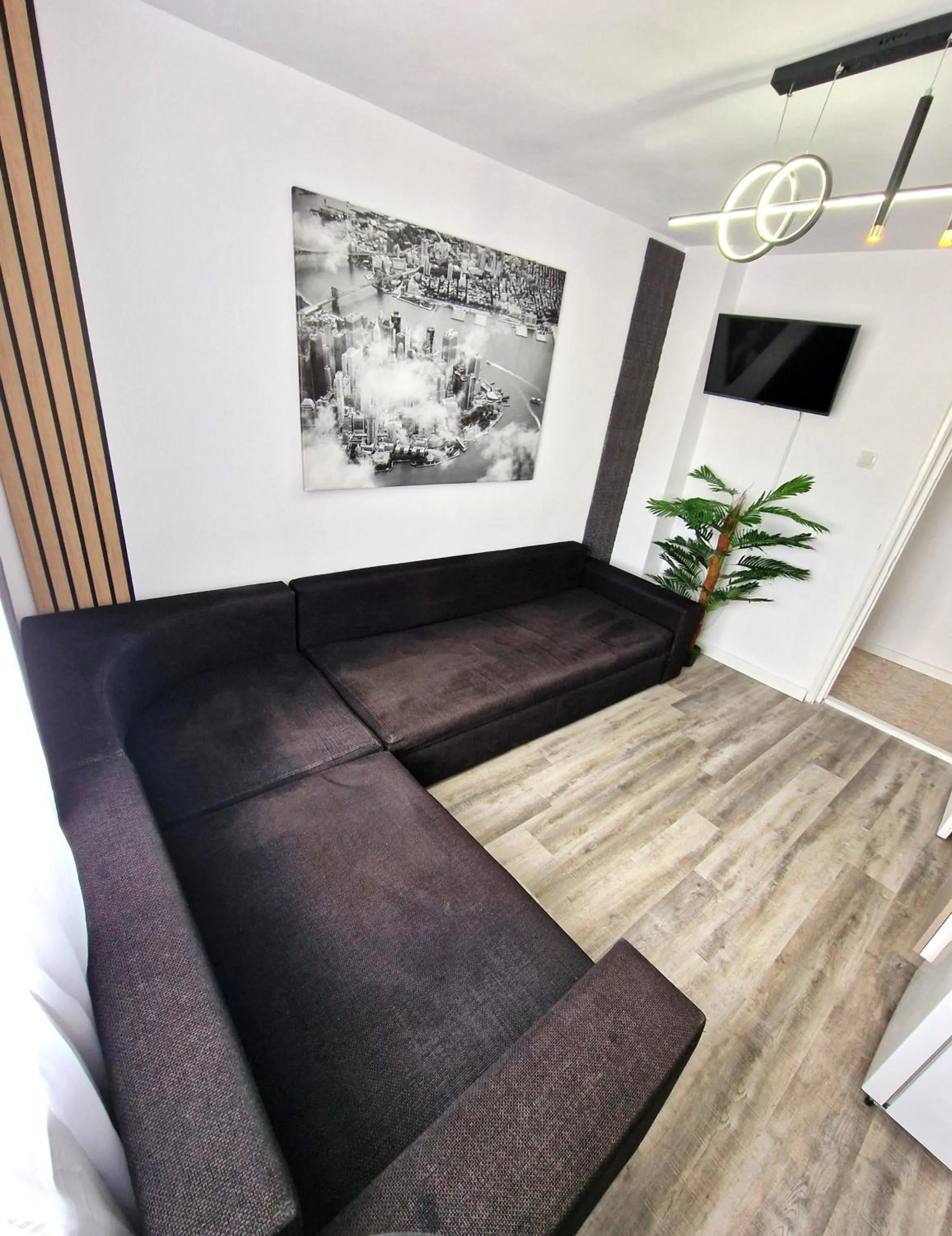 Azzur Studios Aparthotel