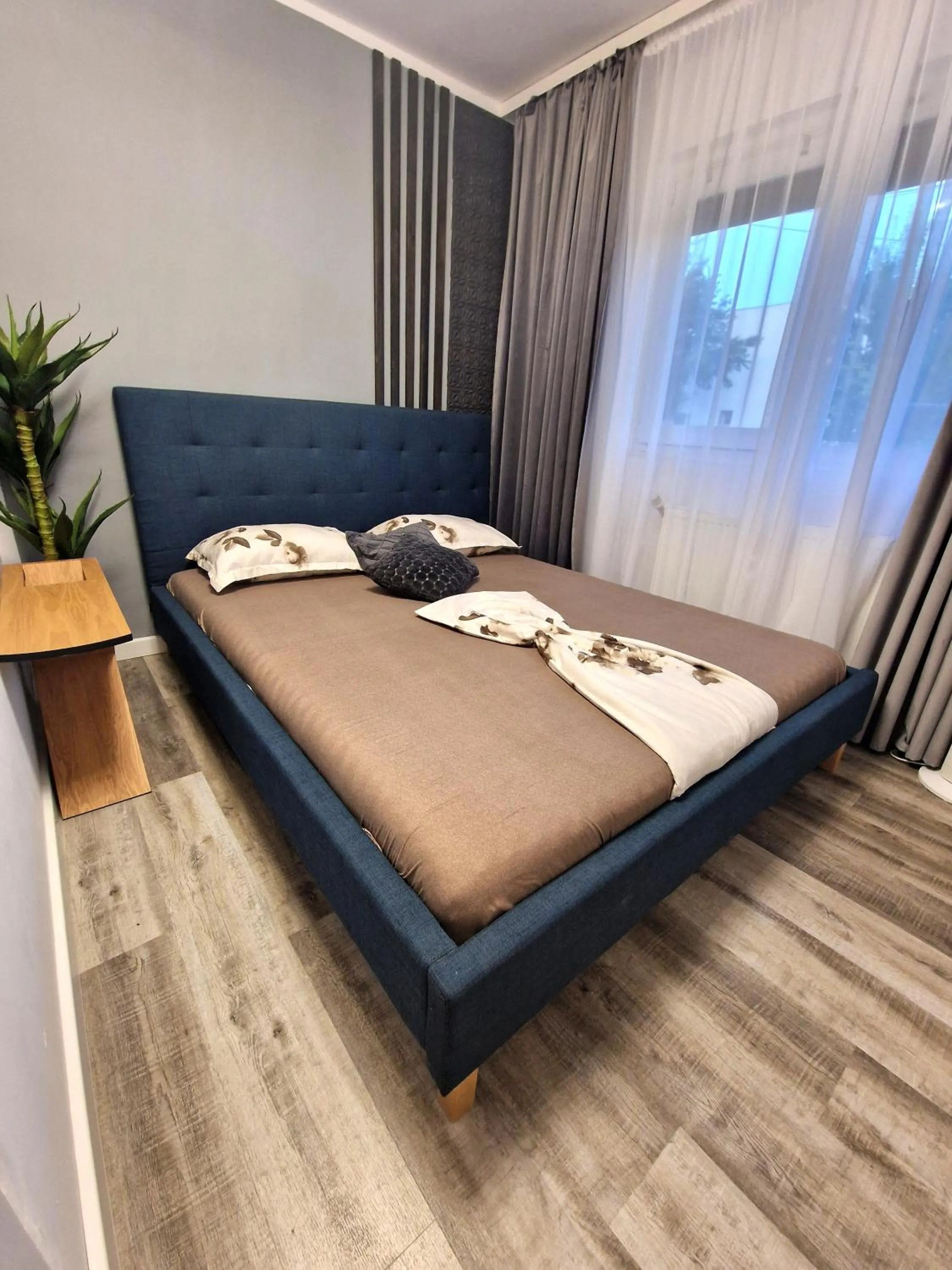 Azzur Studios Aparthotel