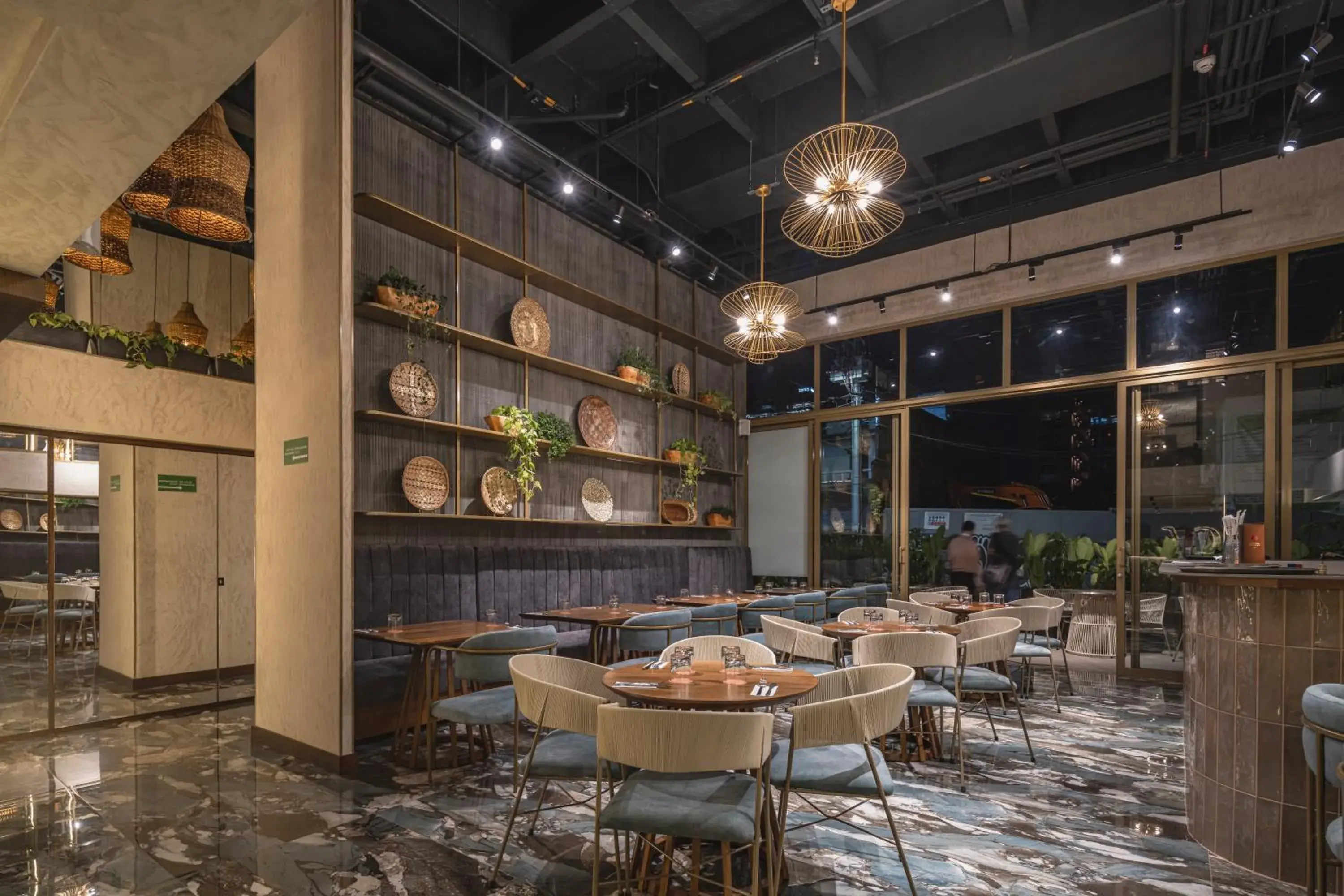 Restaurant/places to eat in Golden Valley Hotel Restaurant/places to eat in Golden Valley Hotel