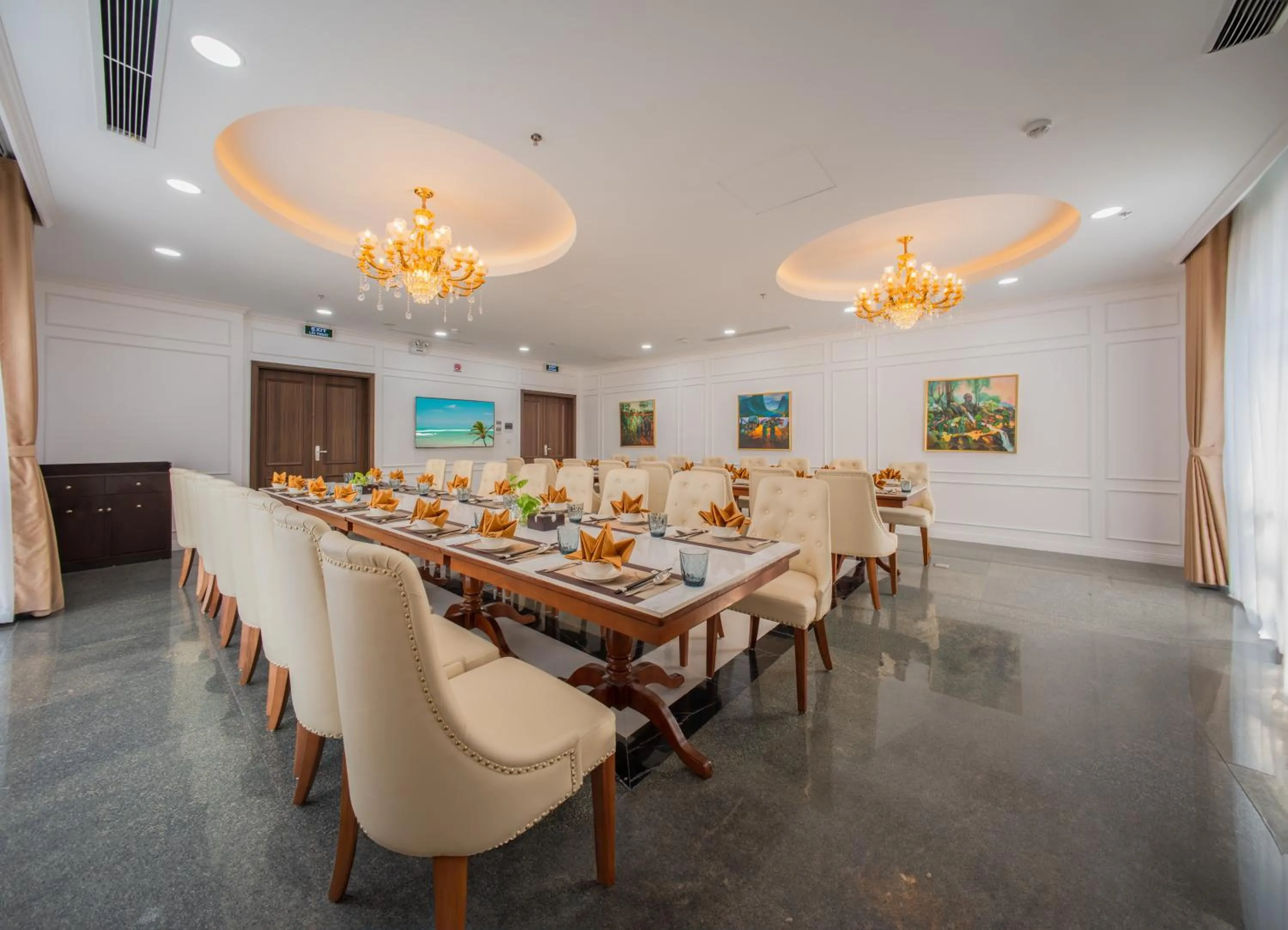 Restaurant/places to eat in Sea Soul Hotel