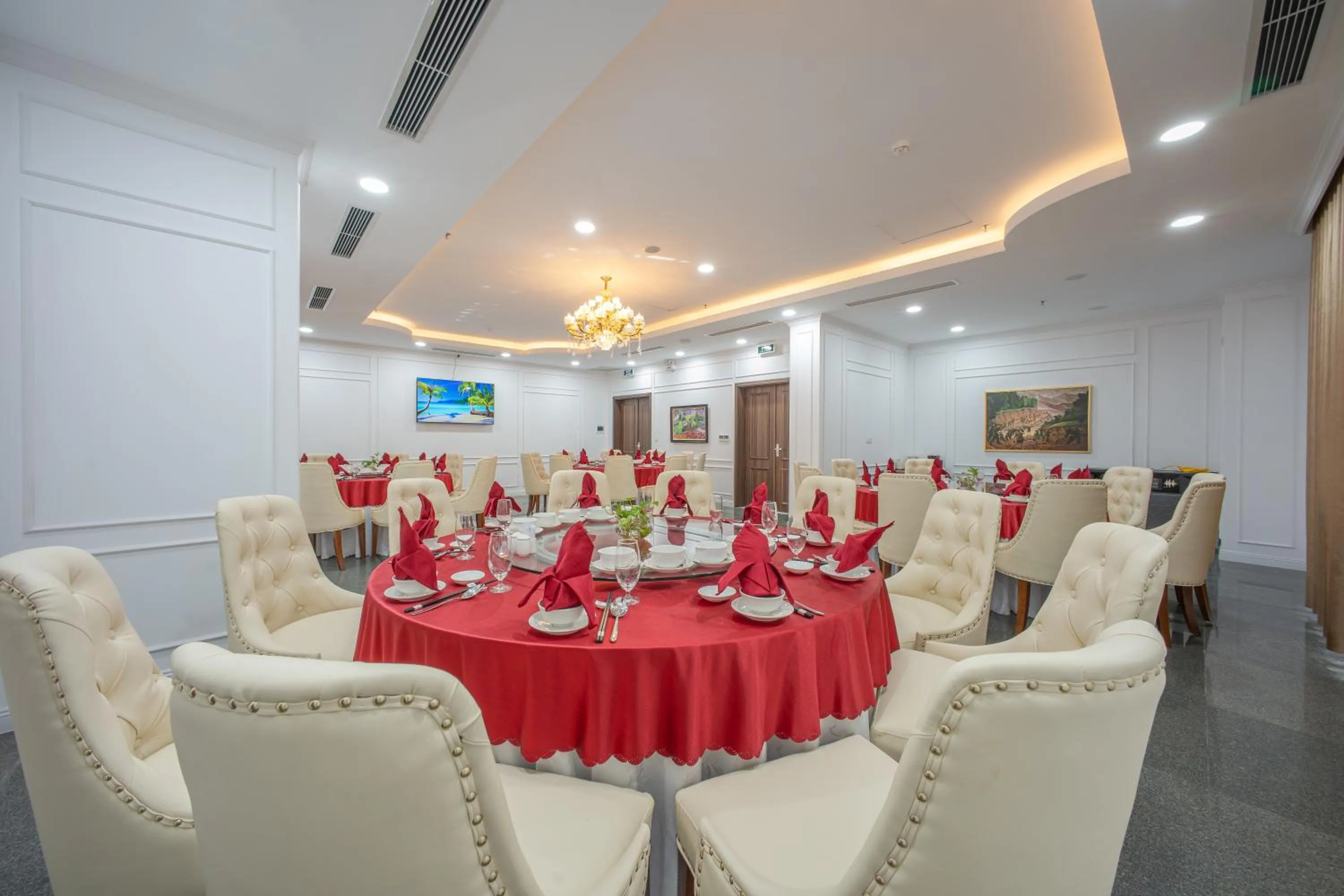 Restaurant/places to eat in Sea Soul Hotel