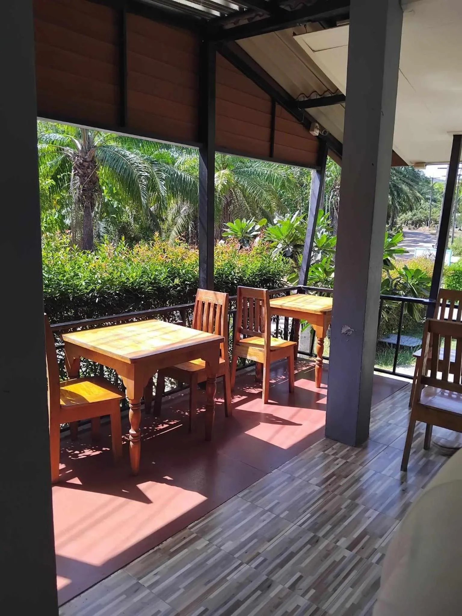 Restaurant/places to eat in Tum Mai Kaew Lanta Resort