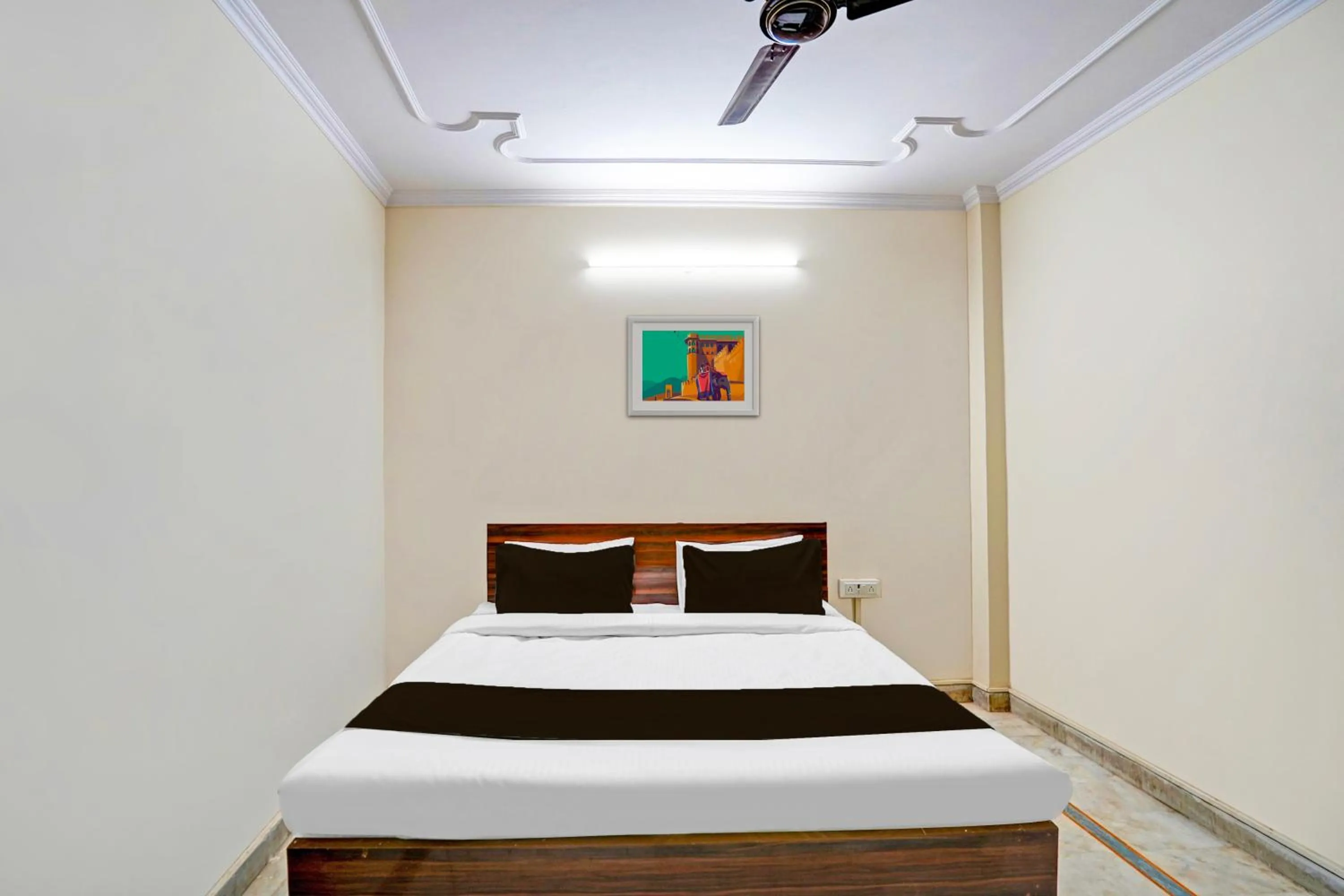 Bedroom, Bed in Super Hotel O JPS Lux