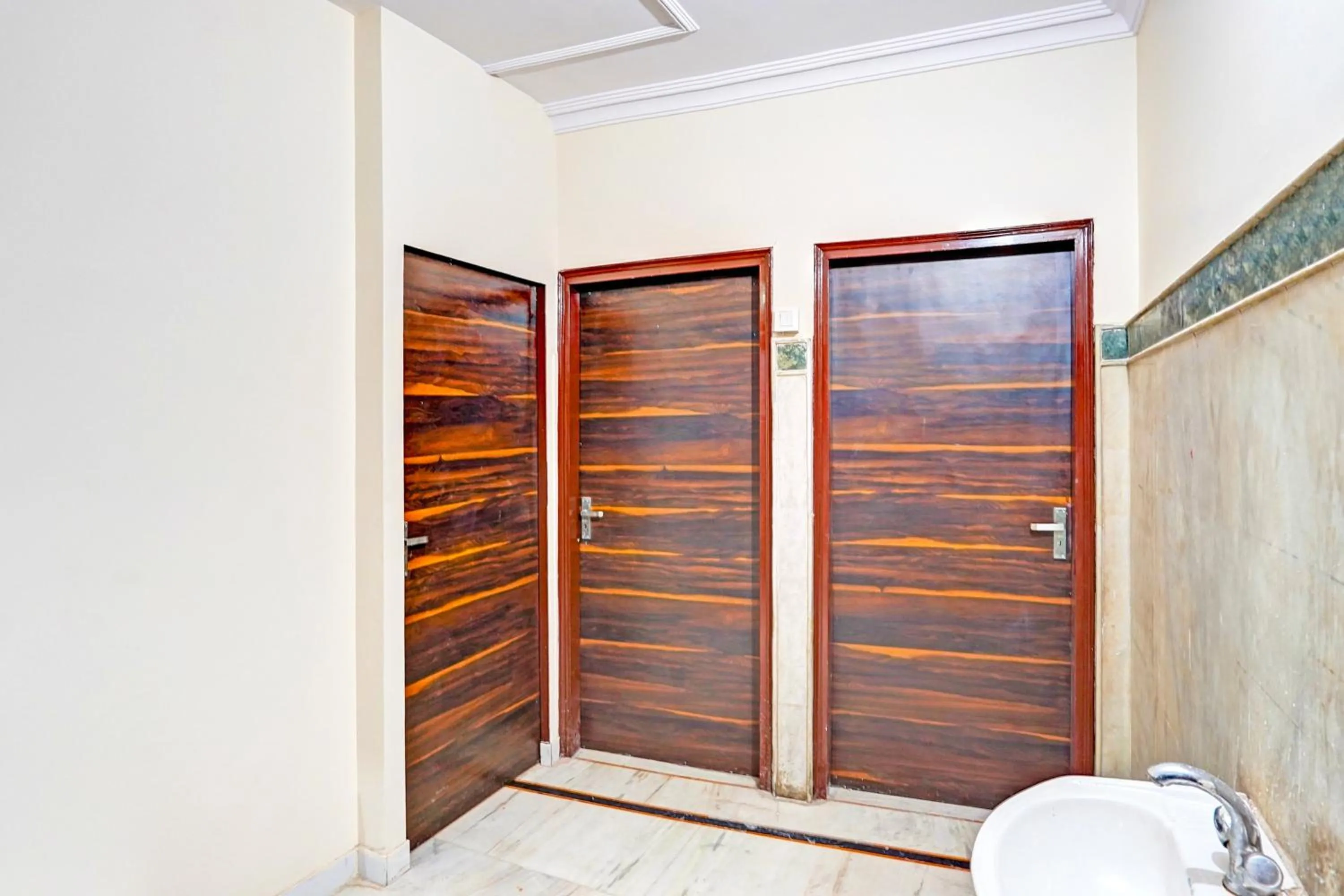 Lobby or reception in Super Hotel O JPS Lux