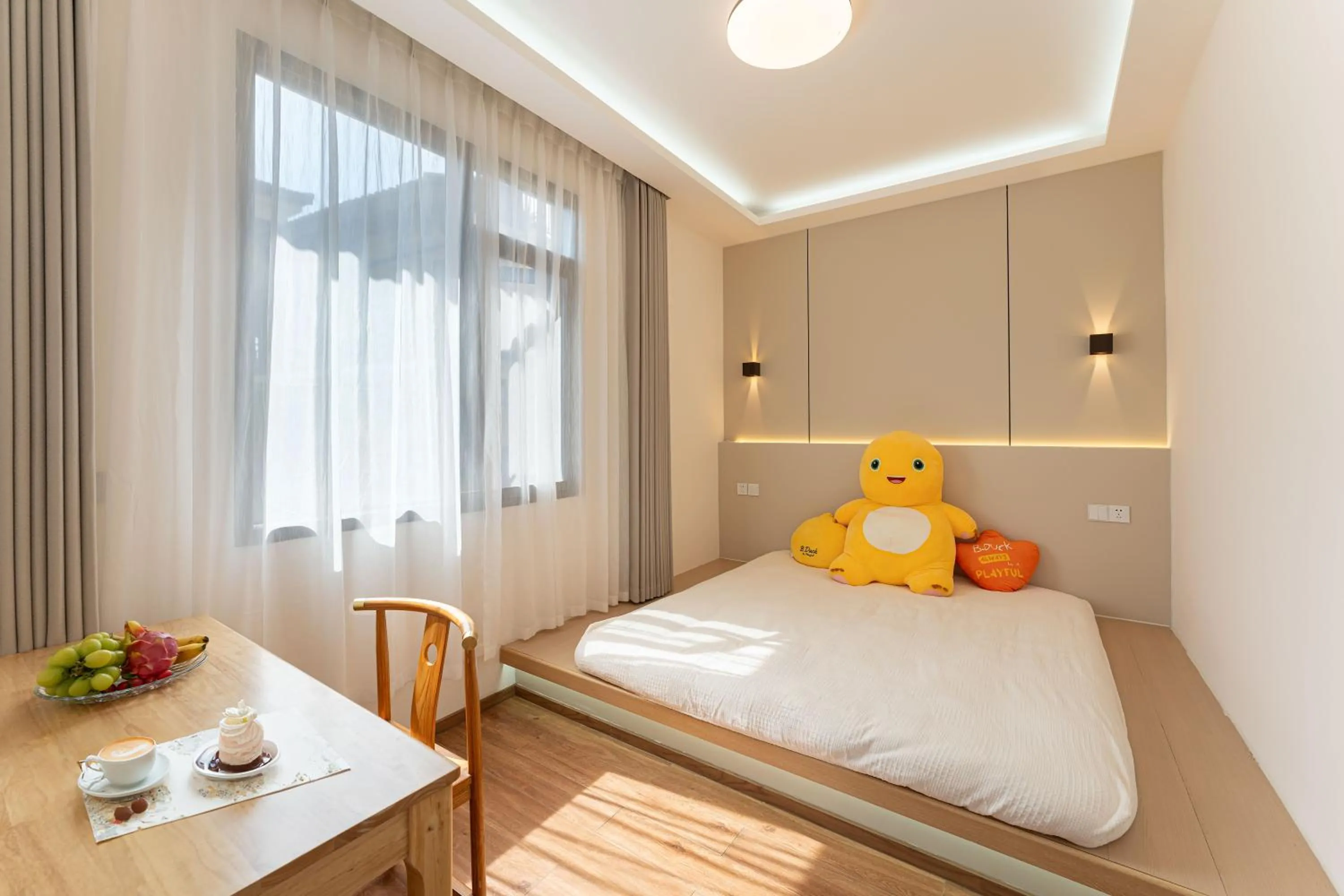 Bedroom, Bed in He She Courtyard Free pick-up train station stay 3 nights