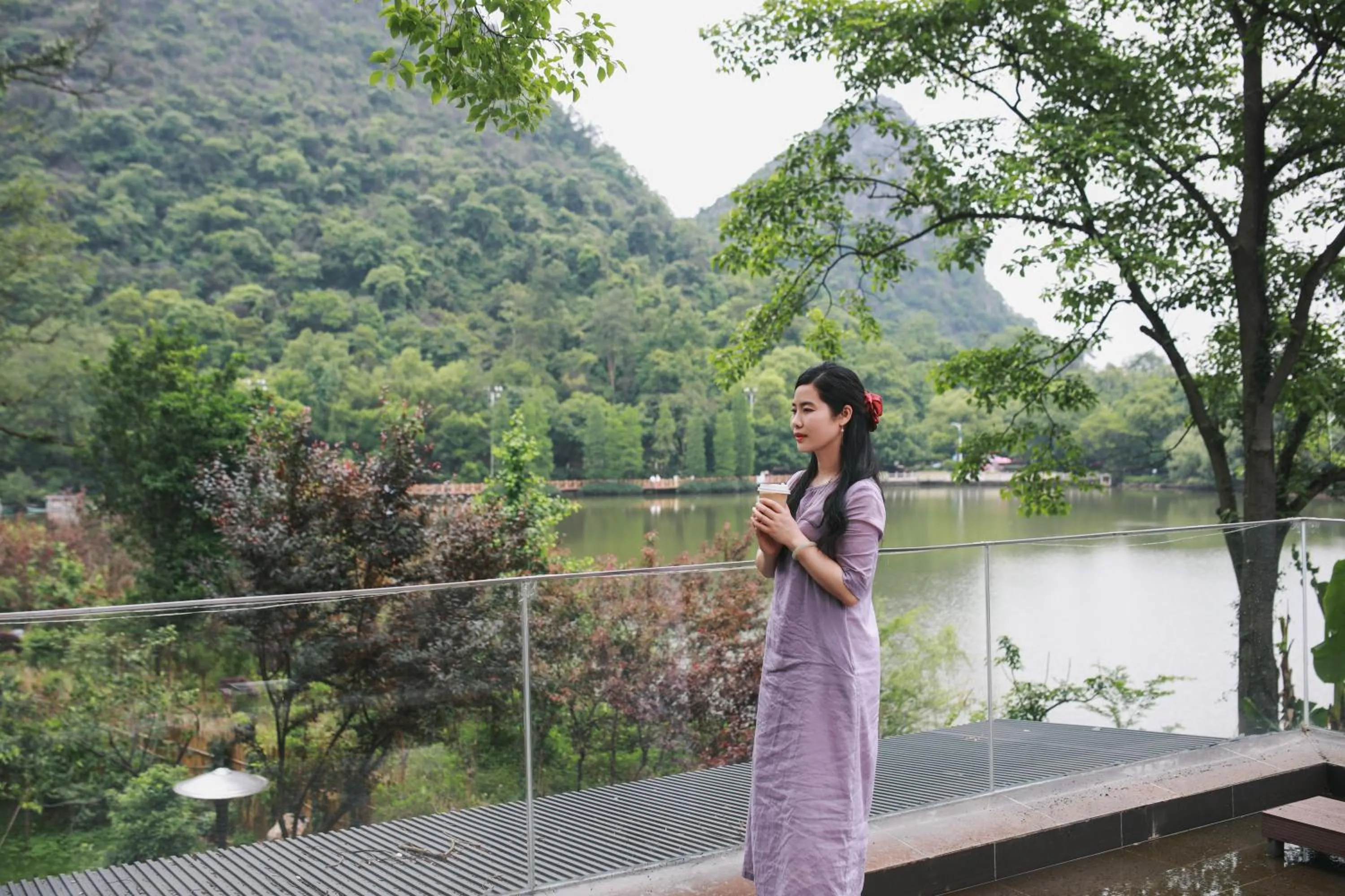 Natural landscape in He She Courtyard Free pick-up train station stay 3 nights