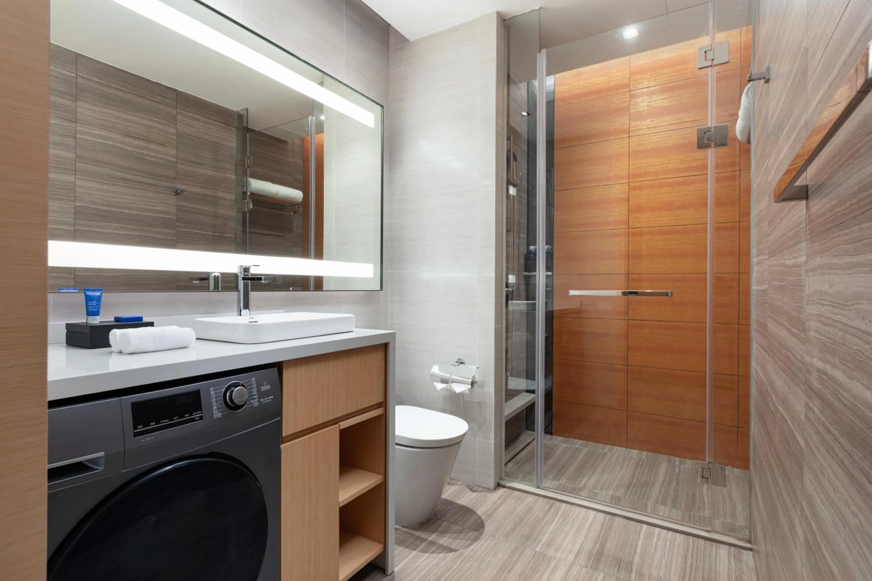 Toilet in Fraser Place Wujiaochang Shanghai - Adjoin business center, free minibar