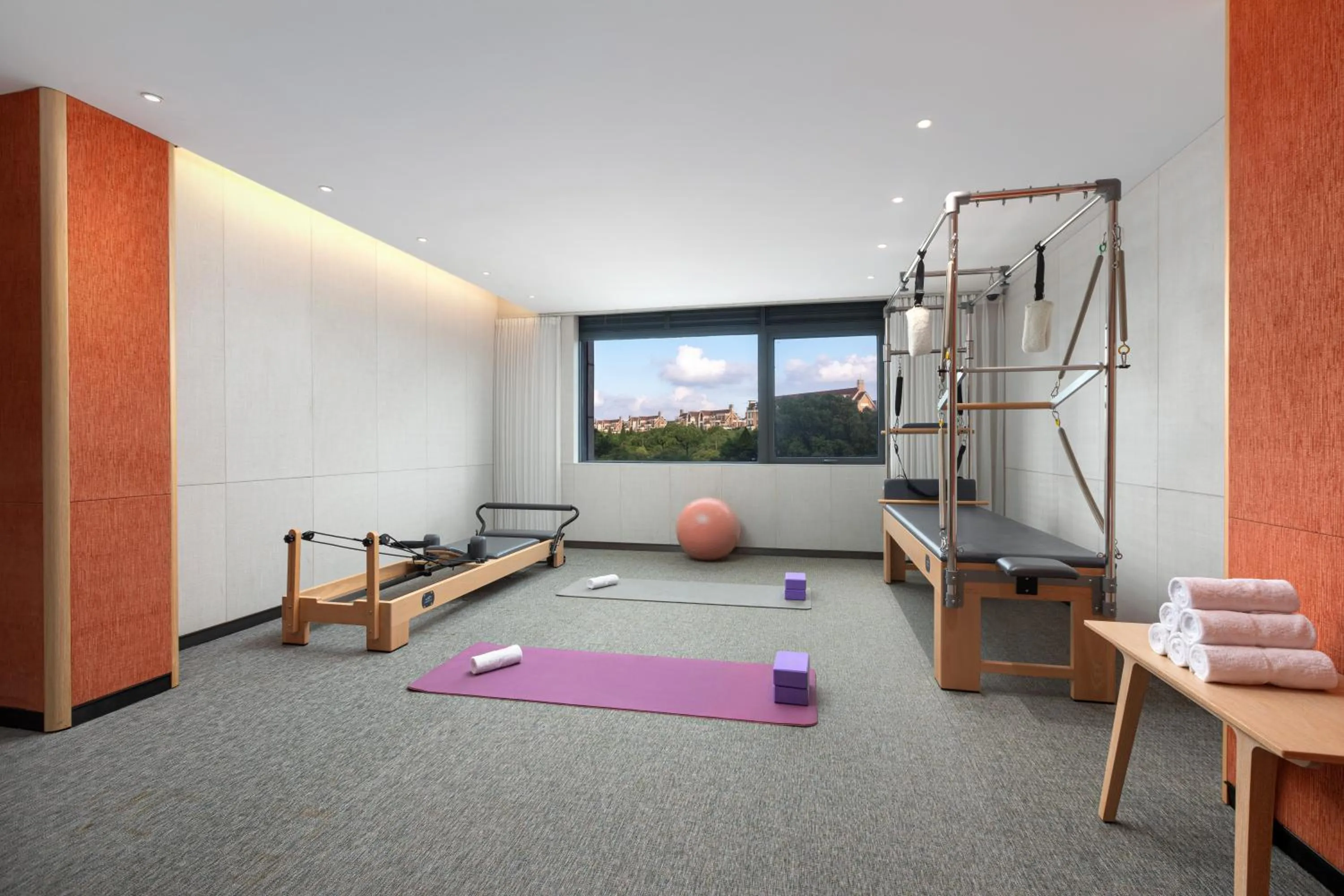 Fitness centre/facilities in Fraser Place Wujiaochang Shanghai - Adjoin business center, free minibar