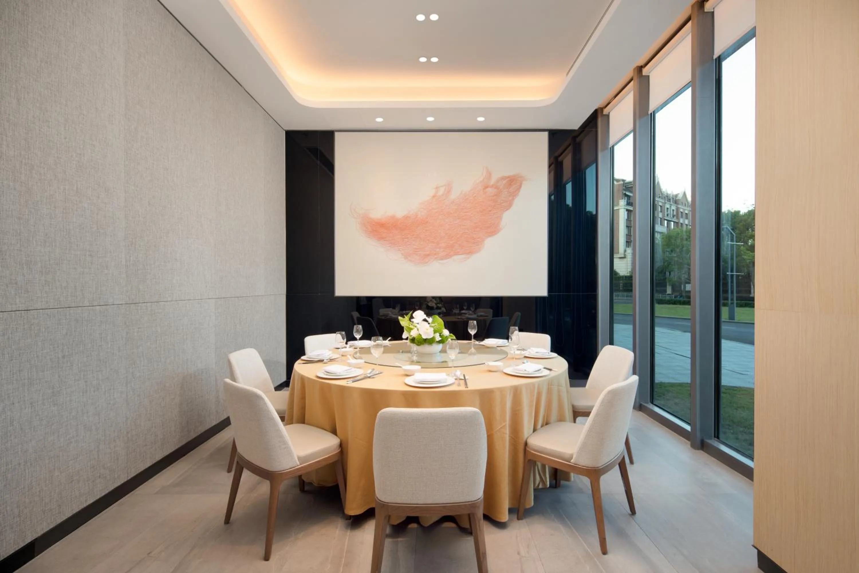 Restaurant/places to eat in Fraser Place Wujiaochang Shanghai - Adjoin business center, free minibar