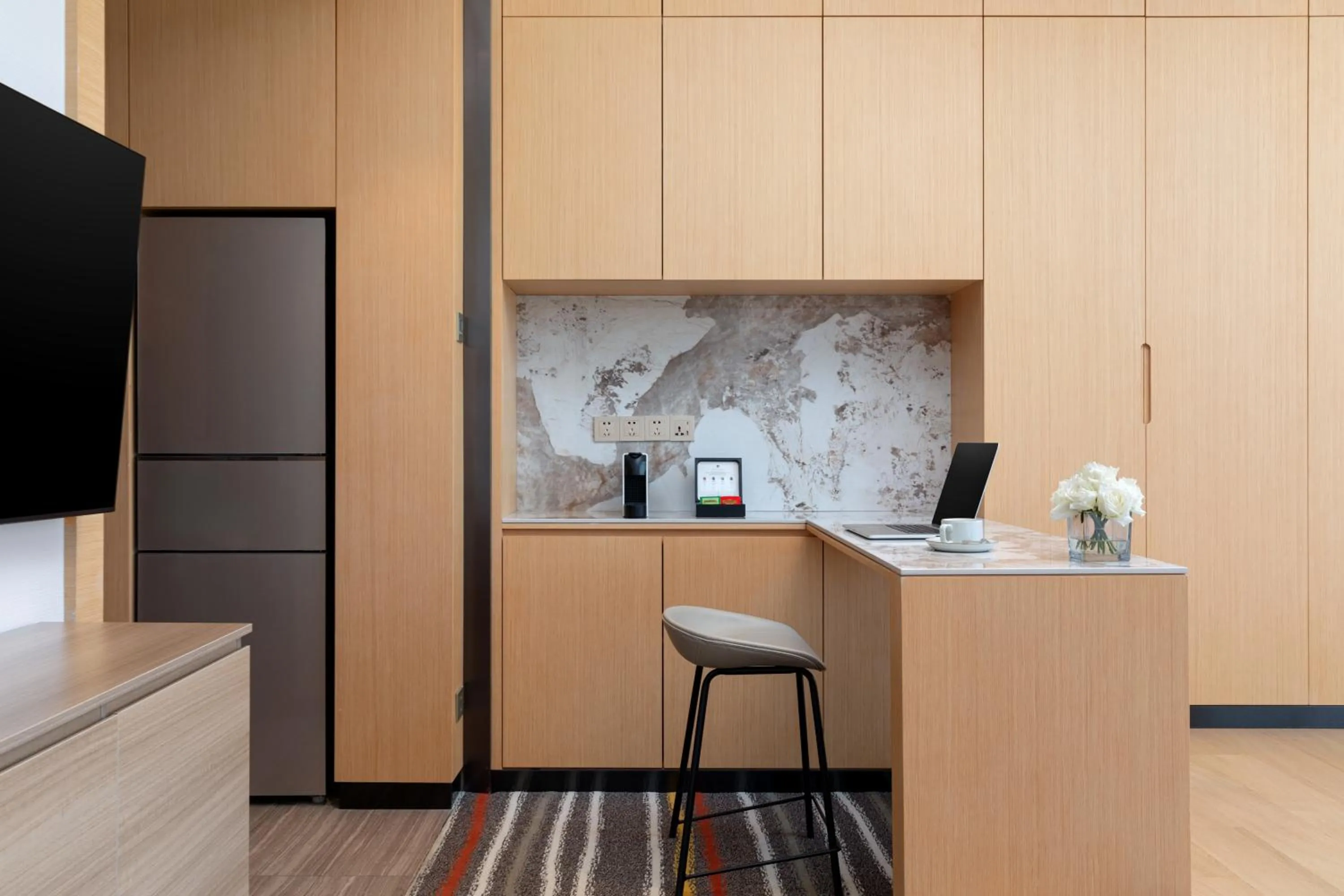 Seating area in Fraser Place Wujiaochang Shanghai - Adjoin business center, free minibar