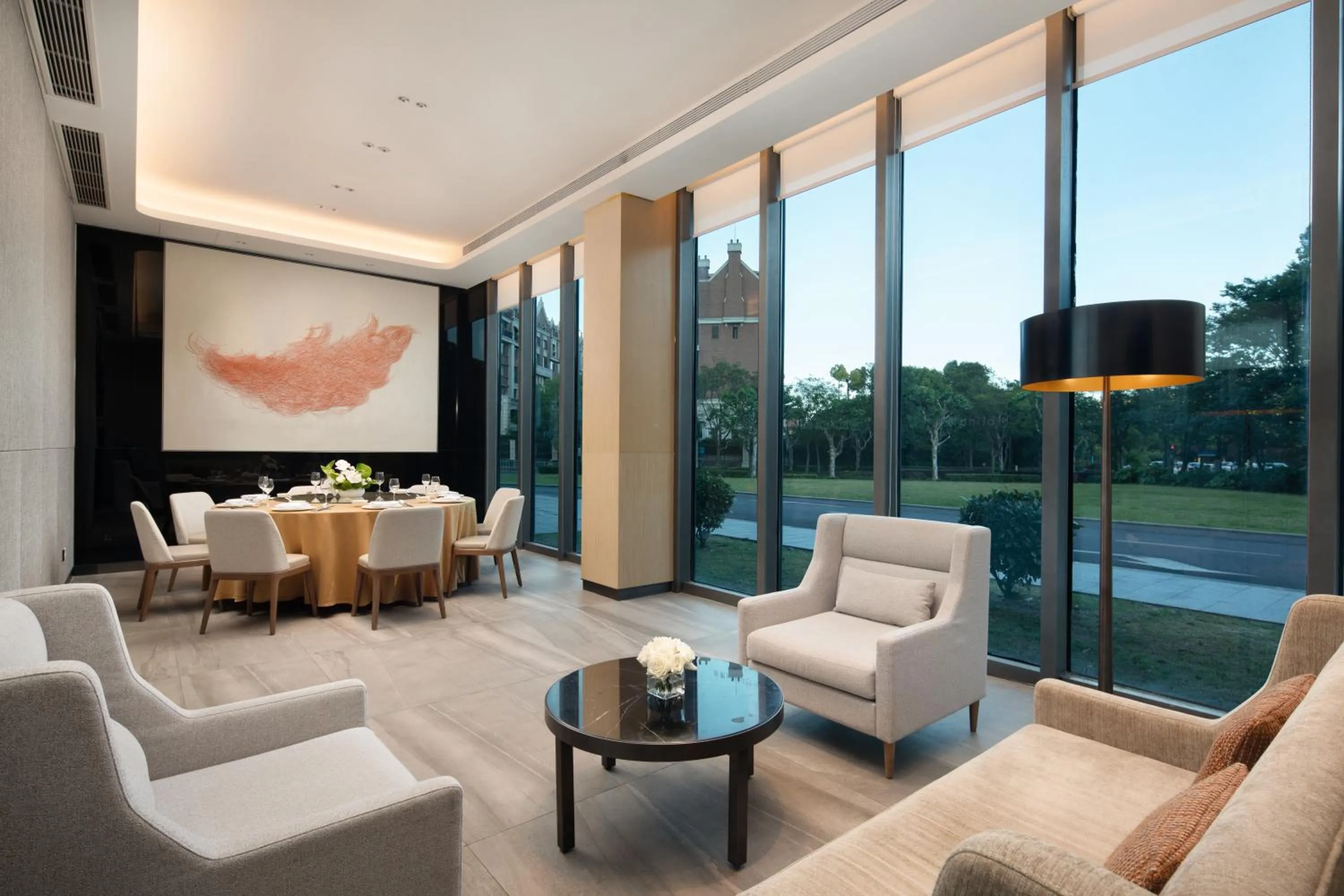 Restaurant/places to eat in Fraser Place Wujiaochang Shanghai - Adjoin business center, free minibar