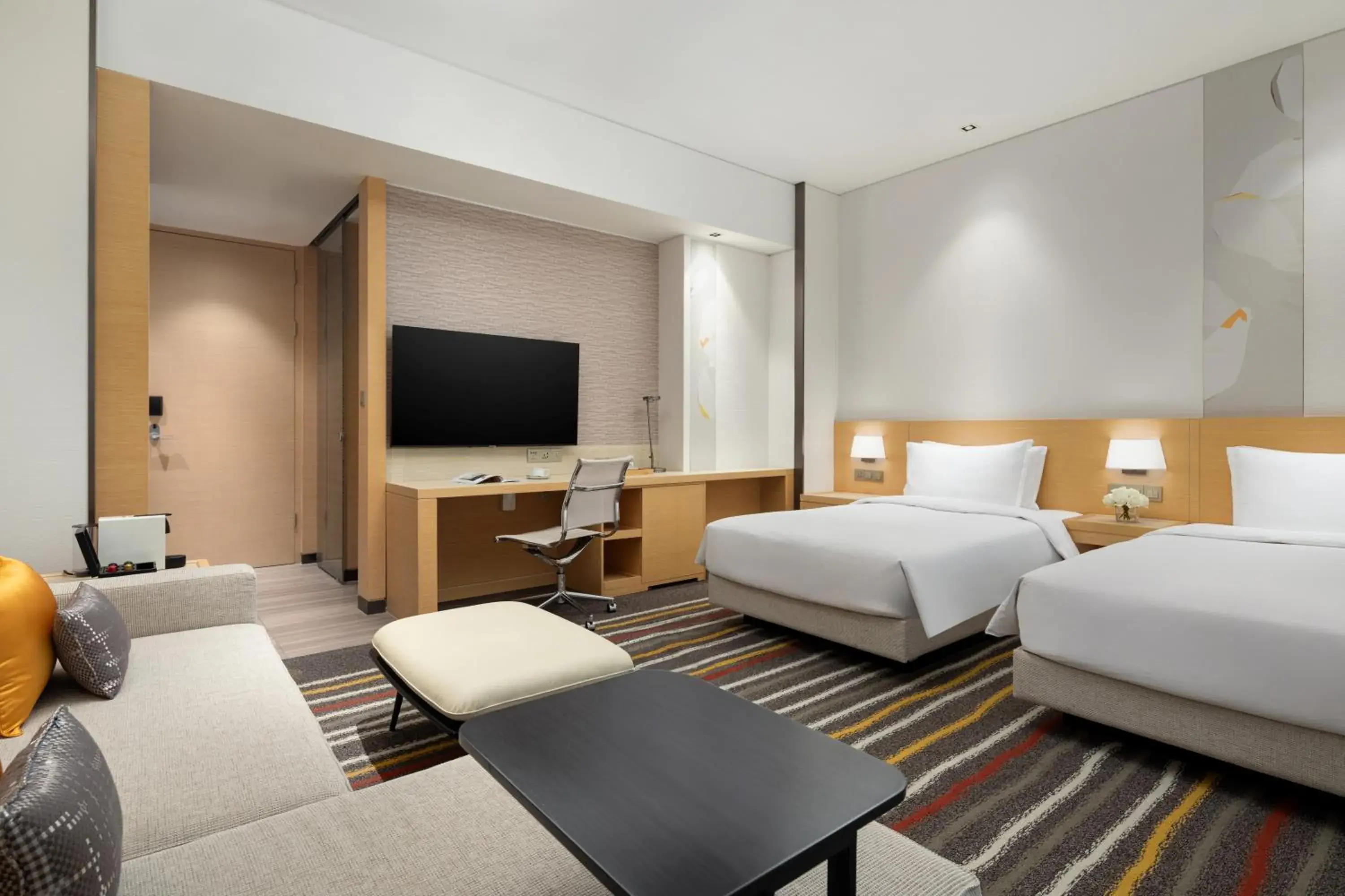 Deluxe Twin Room - single occupancy - with sofa-bed in Fraser Place Wujiaochang Shanghai City Center Deluxe Twin Room - single occupancy - with sofa-bed in Fraser Place Wujiaochang Shanghai City Center