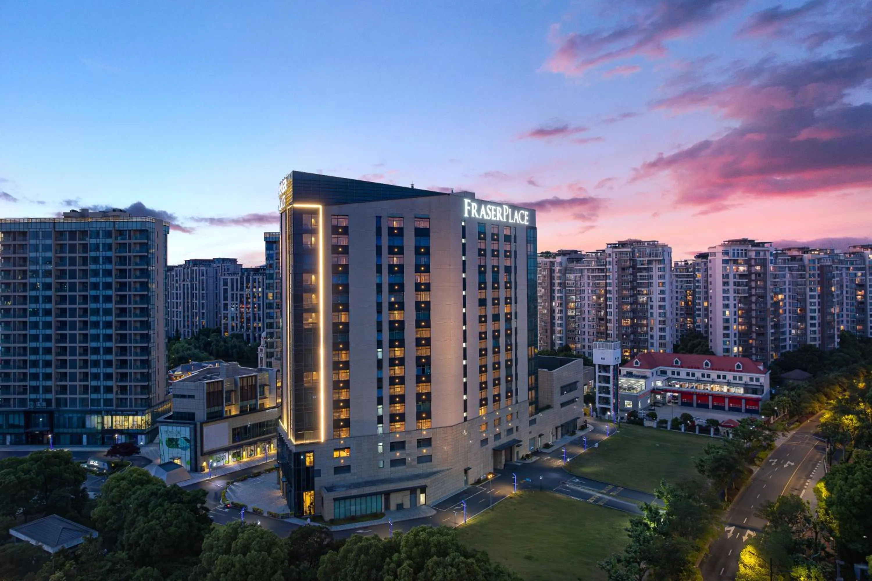 Property building in Fraser Place Wujiaochang Shanghai - Adjoin business center, free minibar