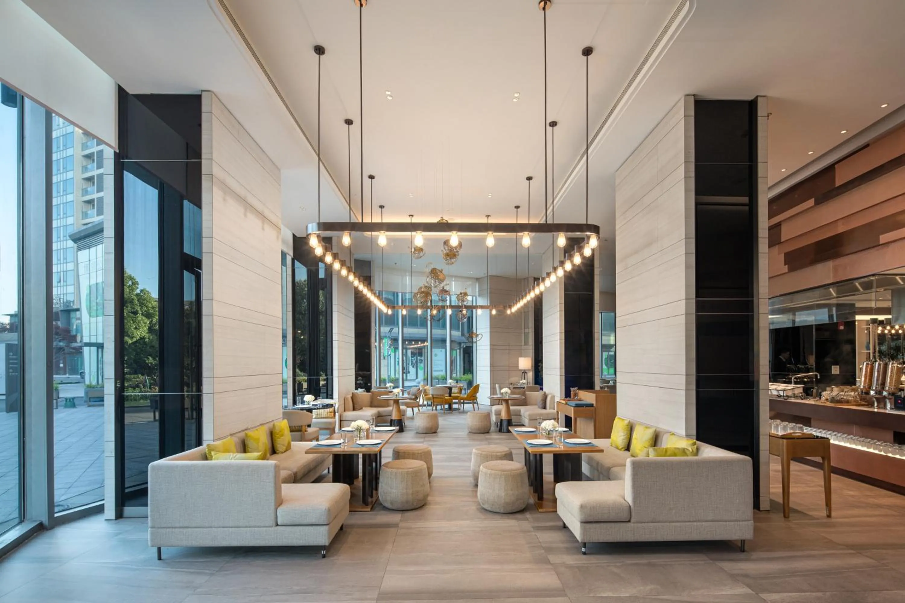 Restaurant/places to eat in Fraser Place Wujiaochang Shanghai - Adjoin business center, free minibar