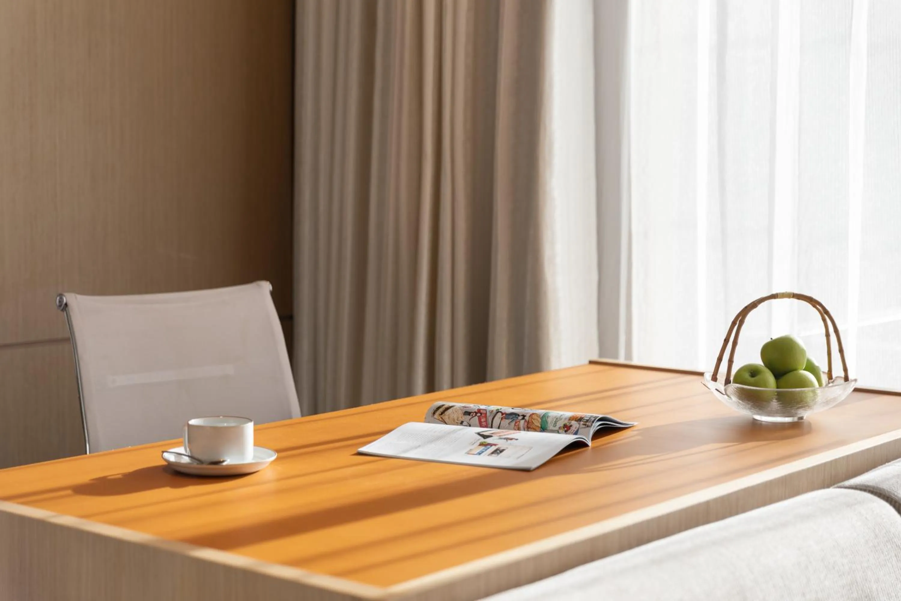 Seating area in Fraser Place Wujiaochang Shanghai - Adjoin business center, free minibar