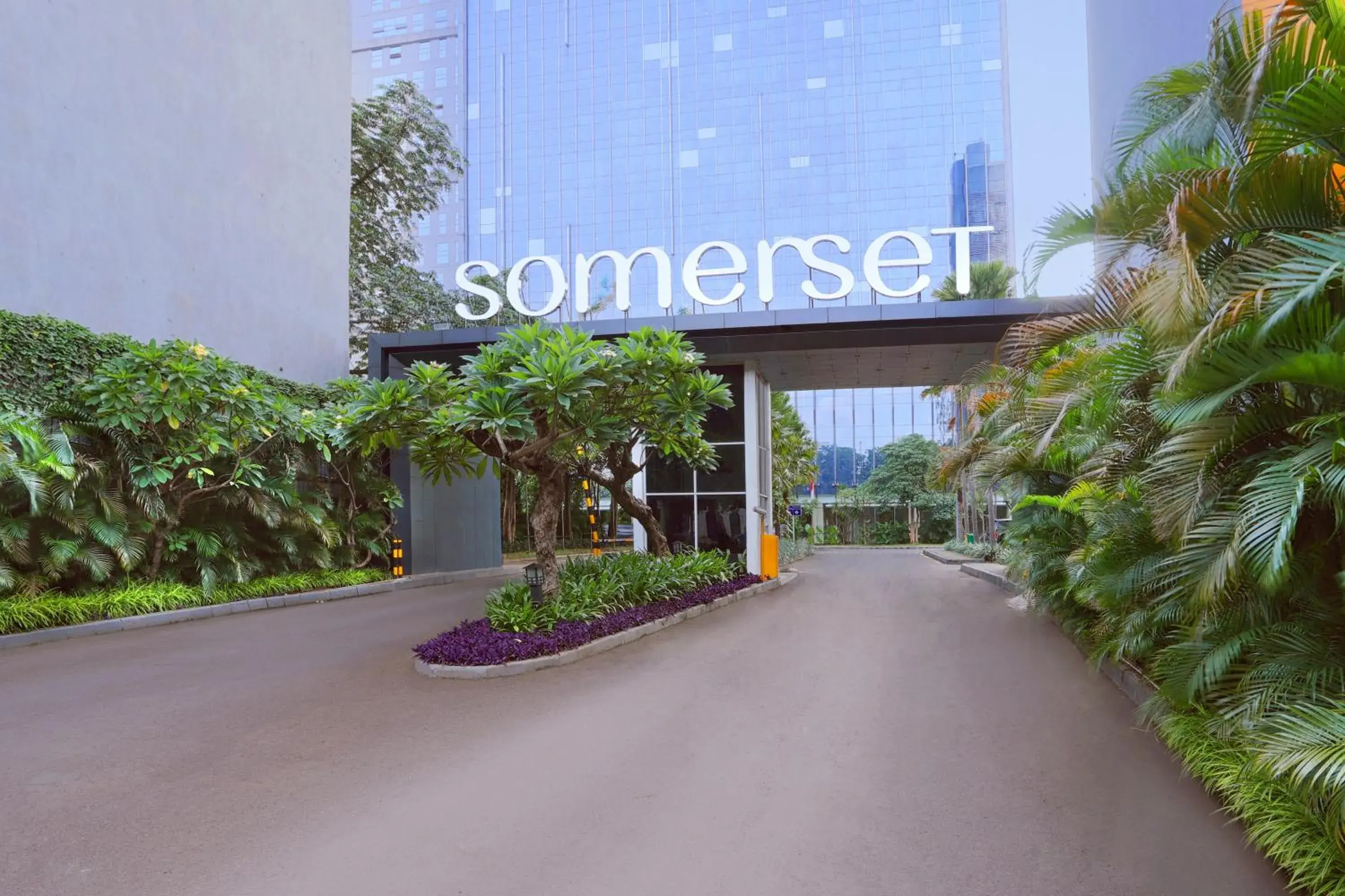 Facade/entrance in Somerset Kencana Jakarta Facade/entrance in Somerset Kencana Jakarta